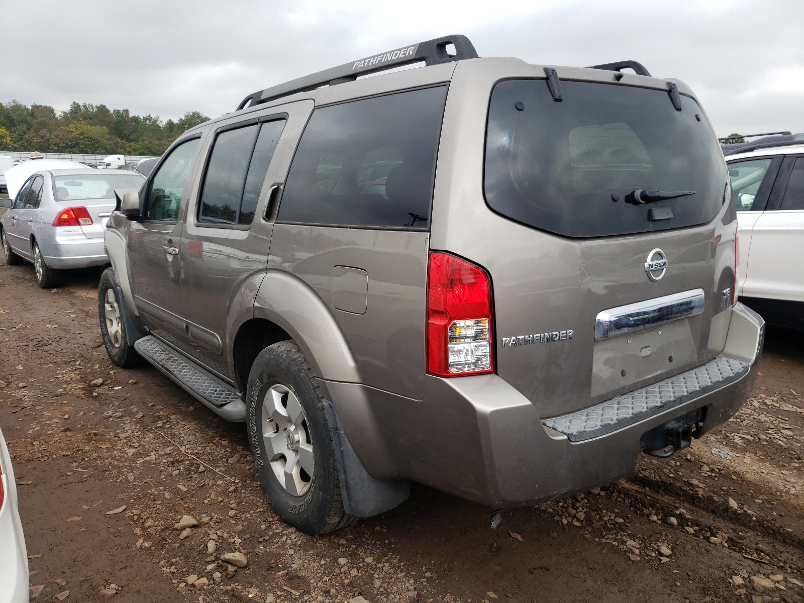 Photo 3 from auction – 2006 NISSAN PATHFINDER with VIN 5N1AR18W86C657589