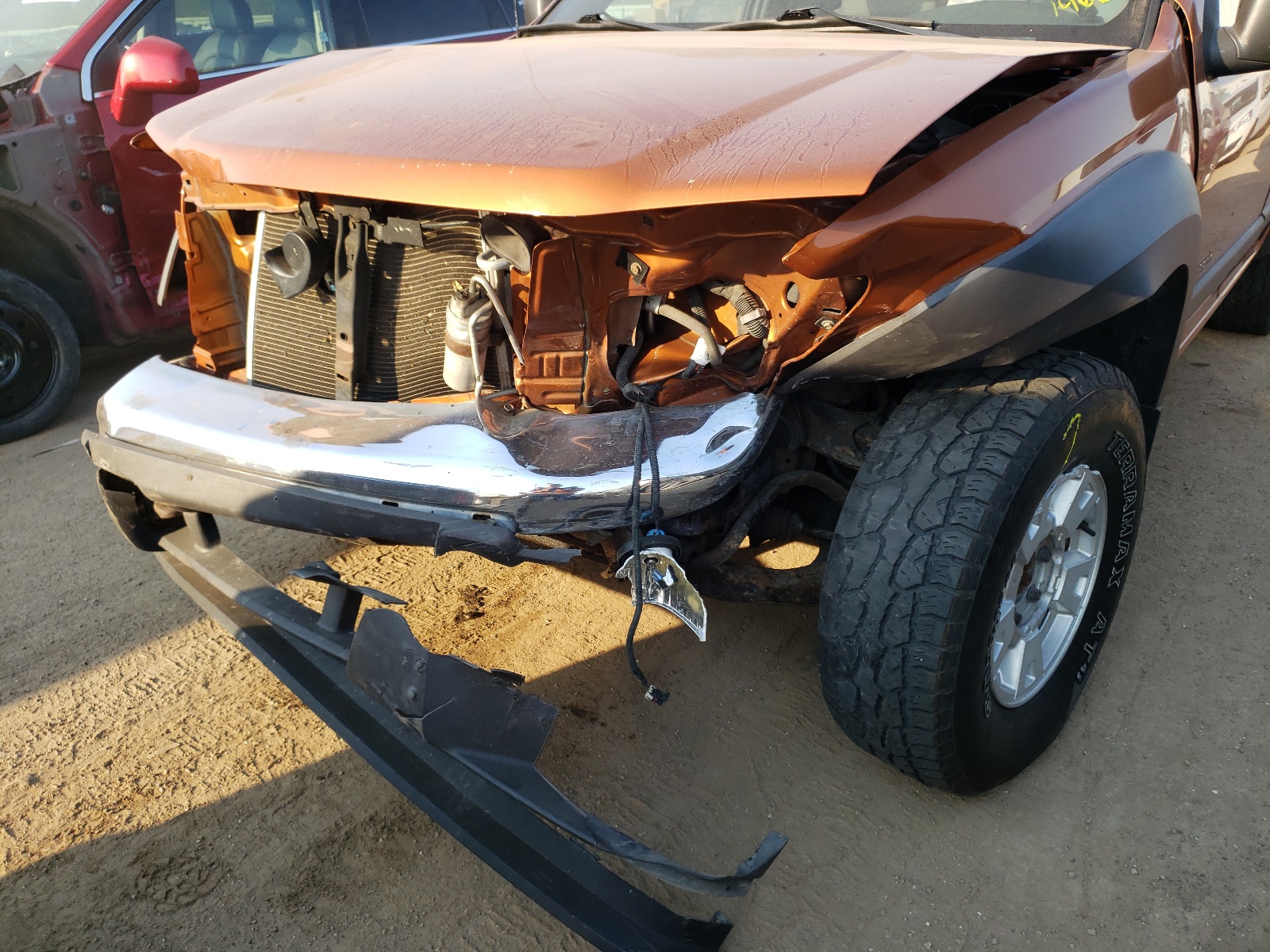 Photo 9 from auction – 2004 CHEVROLET COLORADO with VIN 1GCDT136548146674