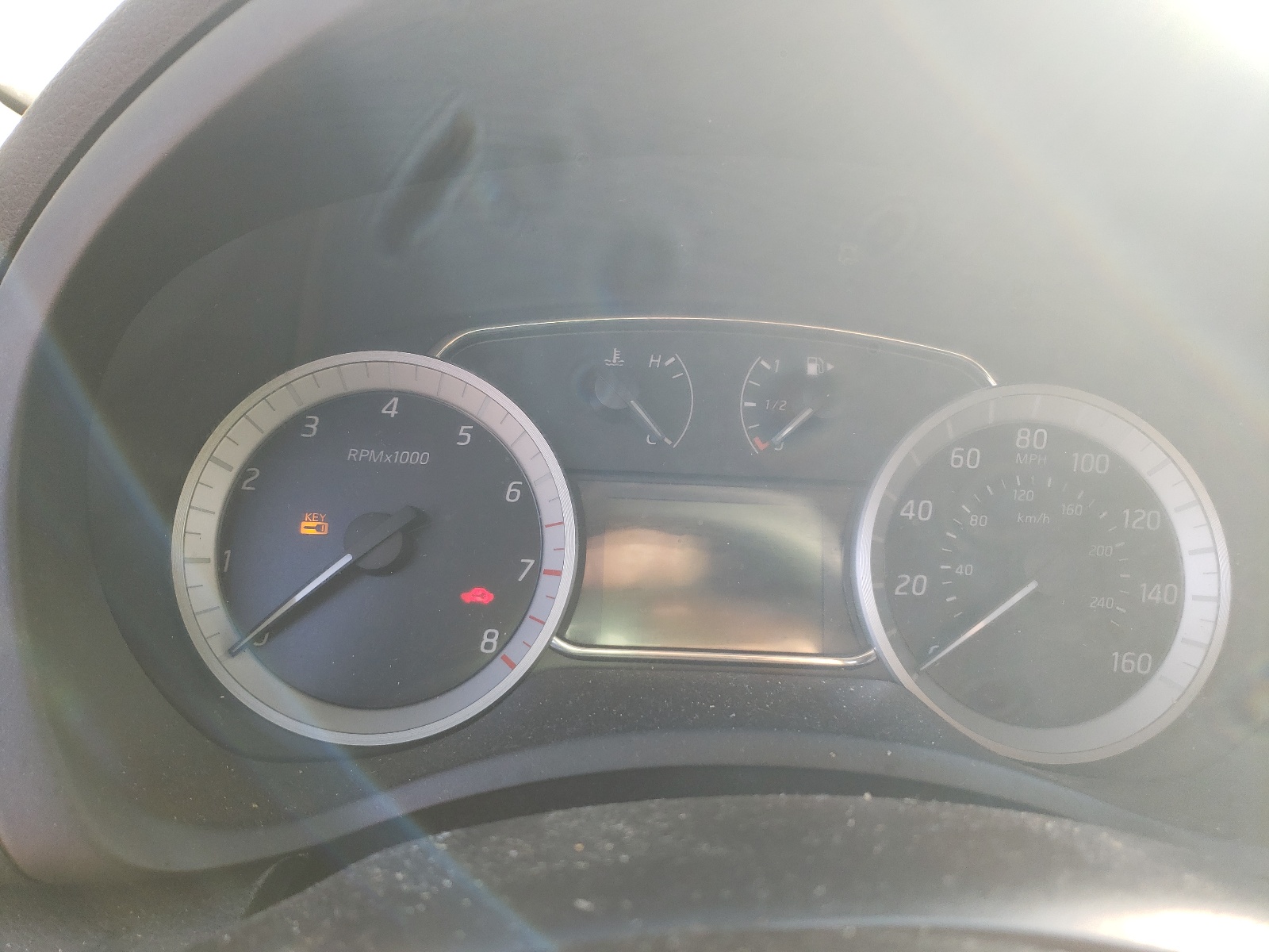 Photo 8 from auction – 2015 NISSAN SENTRA S with VIN 3N1AB7AP1FY253106