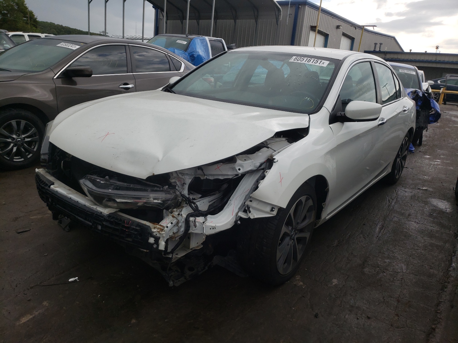 Photo 2 from auction – 2015 HONDA ACCORD SPO with VIN 1HGCR2F52FA168390