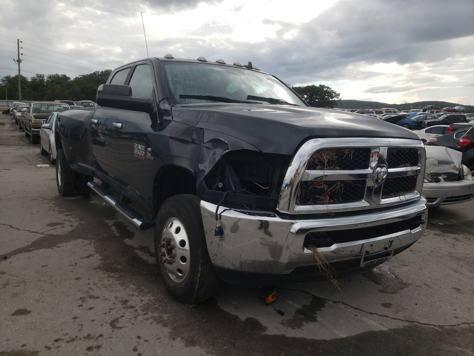 RAM 3500 SLT 2017 مع رقم تعريف المركبة 3C63RRHL3HG650672 - صورة من المزاد