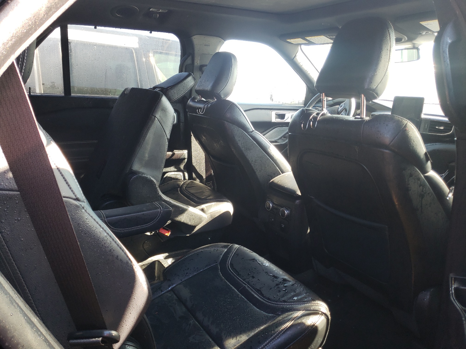Photo 6 from auction – 2020 FORD EXPLORER S with VIN 1FM5K8GCXLGA75147