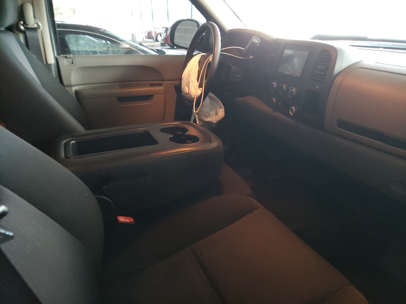 Photo 5 from auction – 2011 GMC SIERRA C15 with VIN 3GTP1TE01BG216220