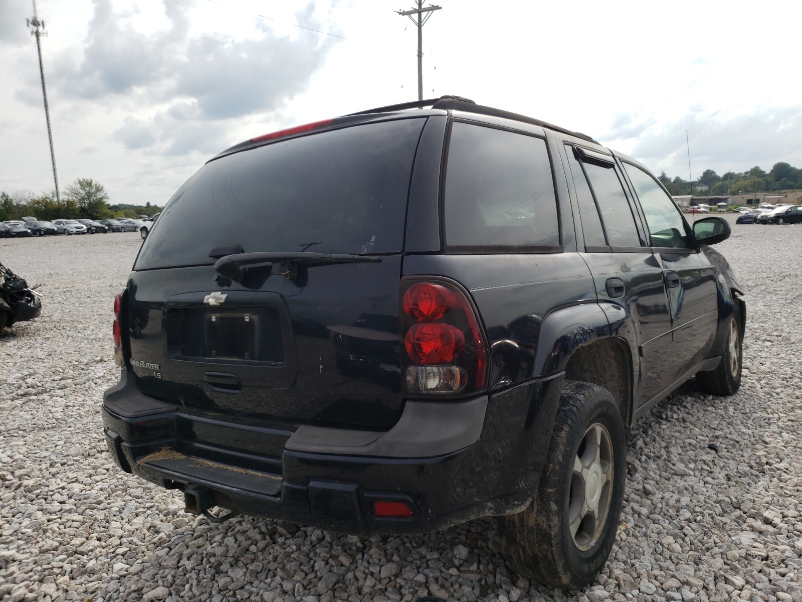Photo 4 from auction – 2007 CHEVROLET TRAILBLAZE with VIN 1GNDS13SX72137953