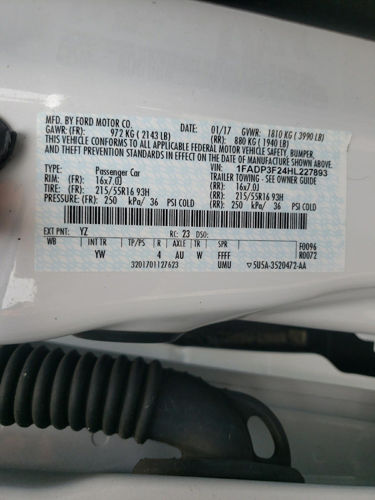Photo 10 from auction – 2017 FORD FOCUS SE with VIN 1FADP3F24HL227893