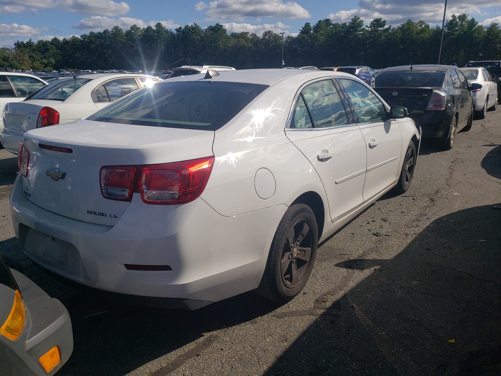 Photo 4 from auction – 2014 CHEVROLET MALIBU LS with VIN 1G11B5SL5EF189454