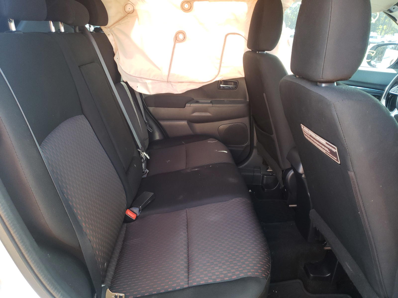 Photo 6 from auction – 2017 MITSUBISHI OUTLANDER with VIN JA4AR3AU1HZ005447