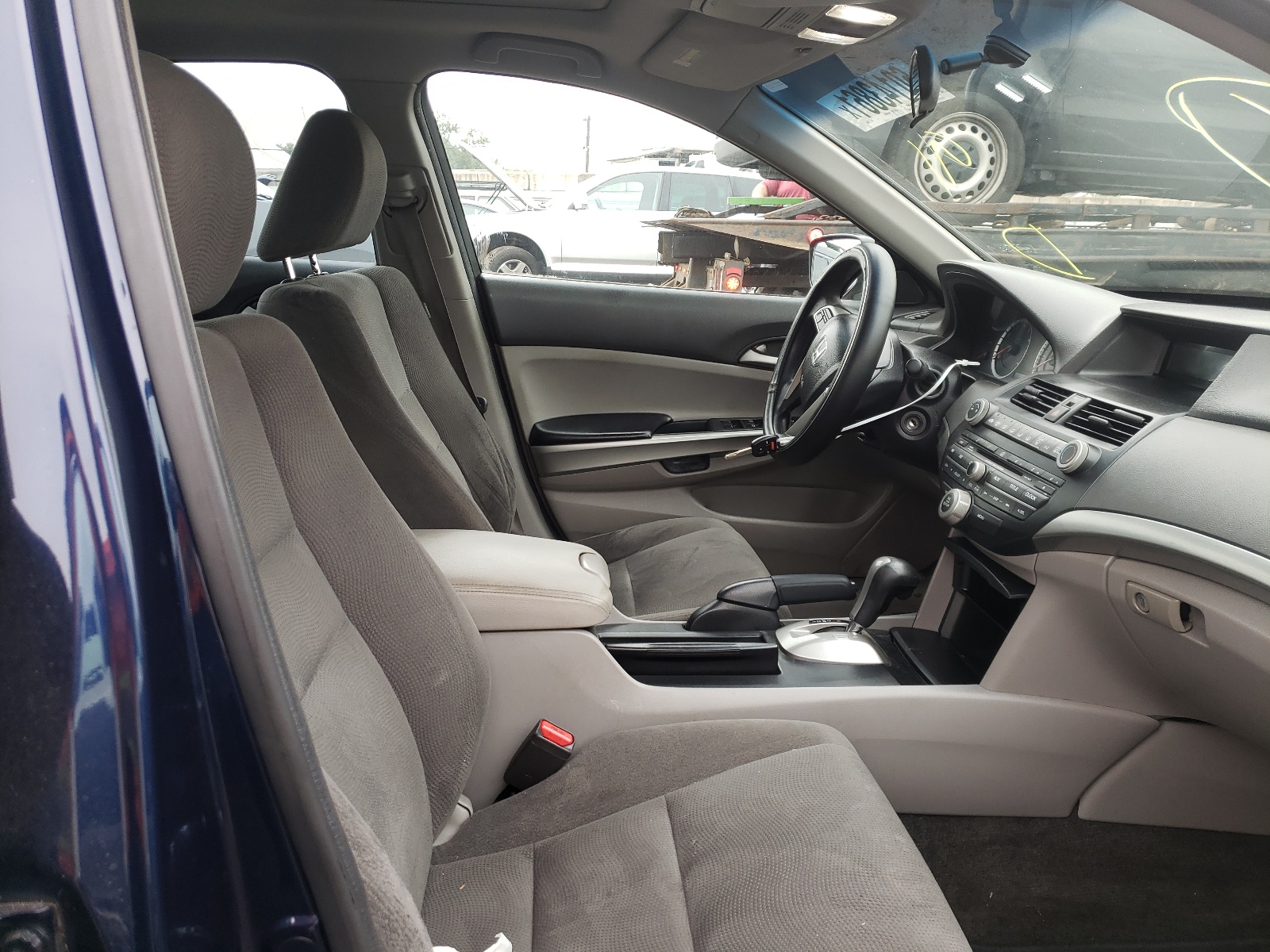 Photo 5 from auction – 2010 HONDA ACCORD EX with VIN 1HGCP2F76AA149583