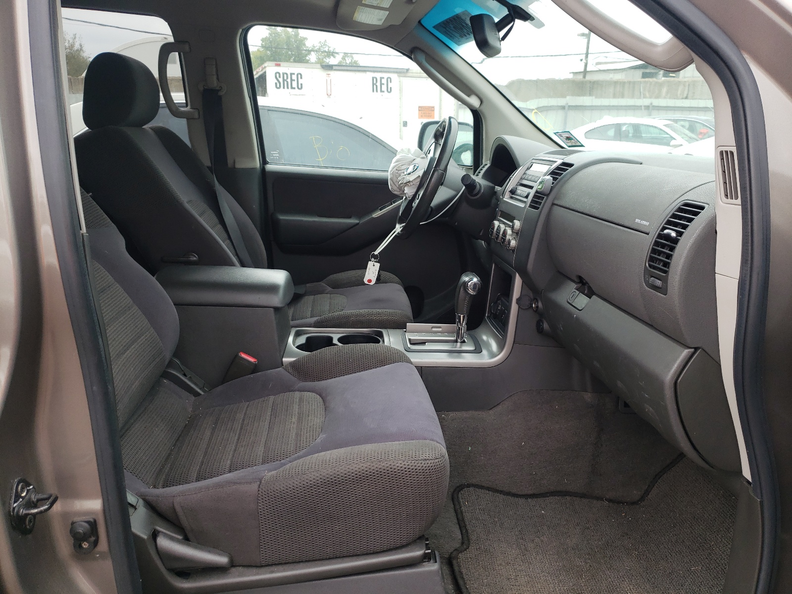 Photo 5 from auction – 2006 NISSAN PATHFINDER with VIN 5N1AR18W86C657589