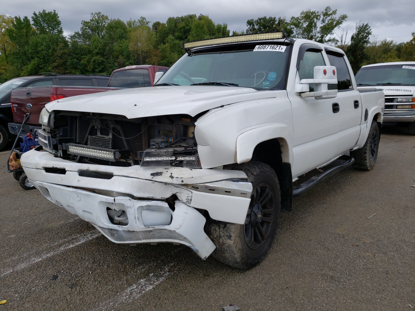 Photo 2 from auction – 2005 CHEVROLET SILVERADO with VIN 2GCEK13T251221719