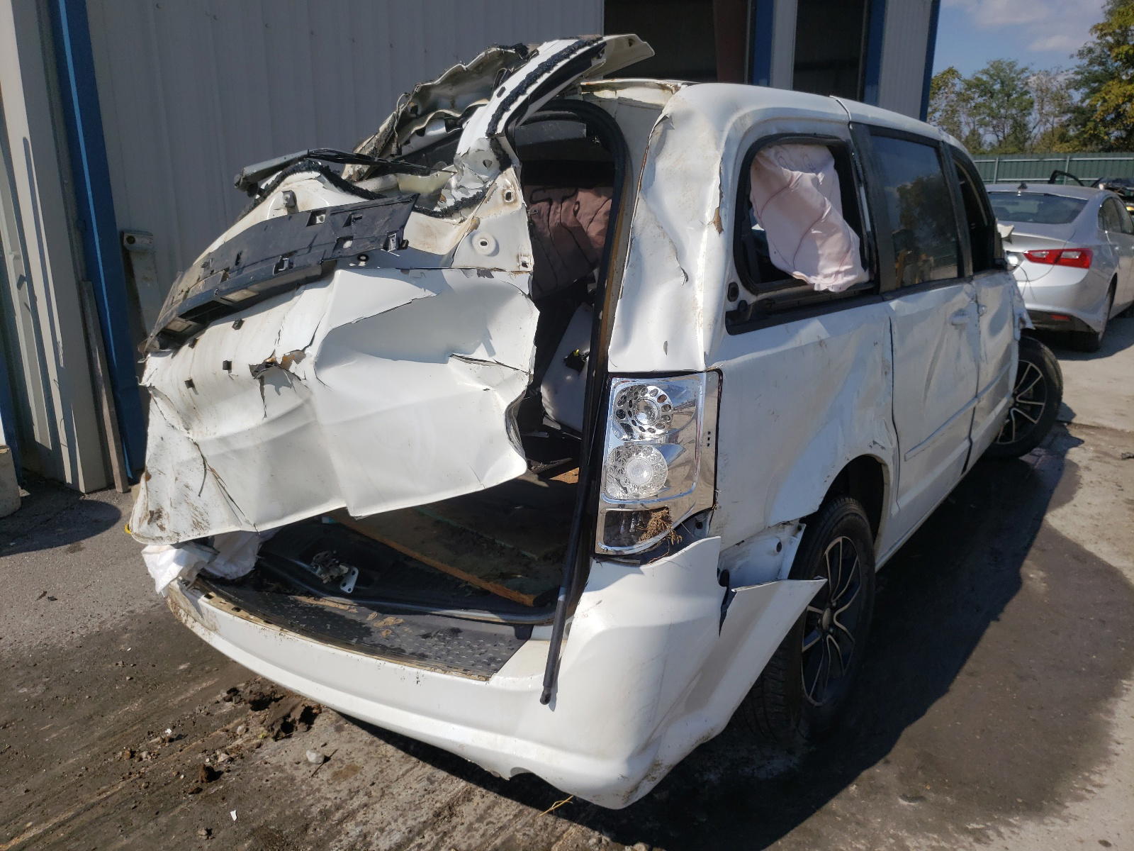 Photo 4 from auction – 2015 DODGE GRAND CARA with VIN 2C4RDGCG5FR704156