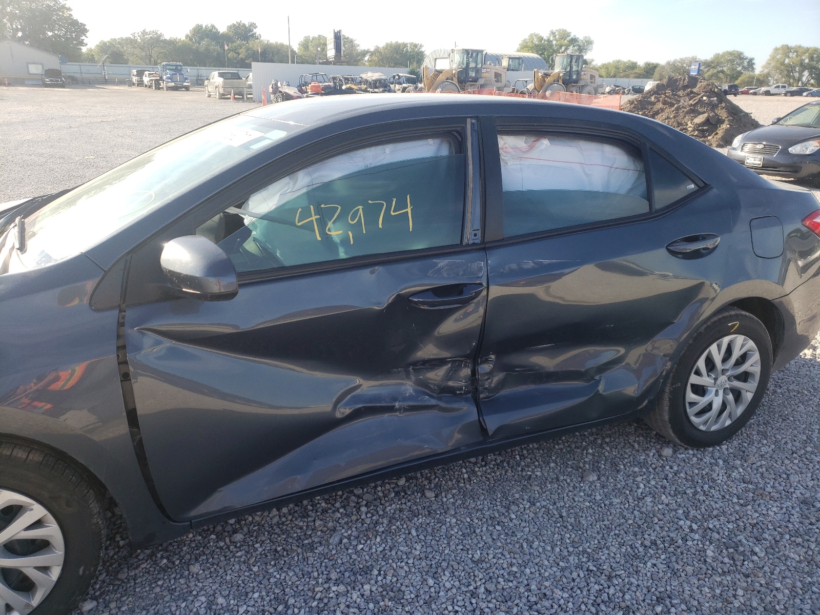 Photo 9 from auction – 2019 TOYOTA COROLLA L with VIN 5YFBURHE0KP899467