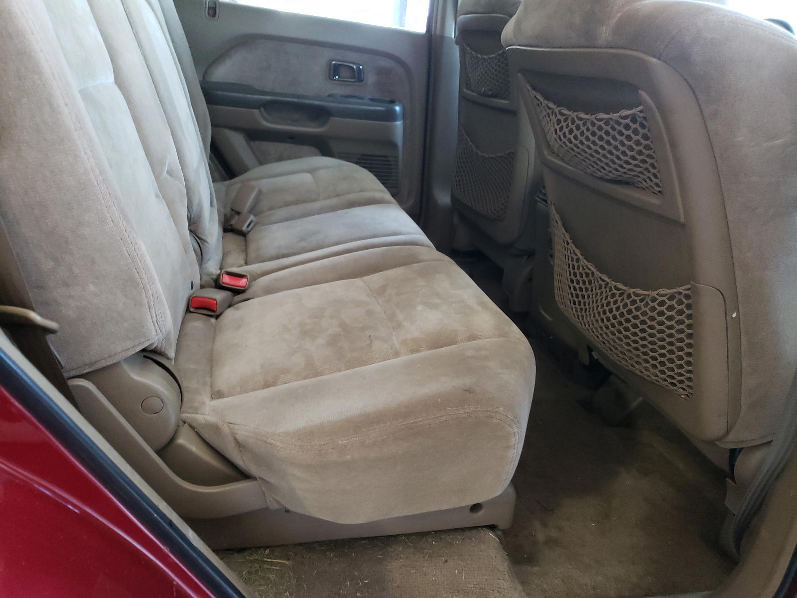 Photo 6 from auction – 2005 HONDA PILOT EX with VIN 5FNYF18435B056800