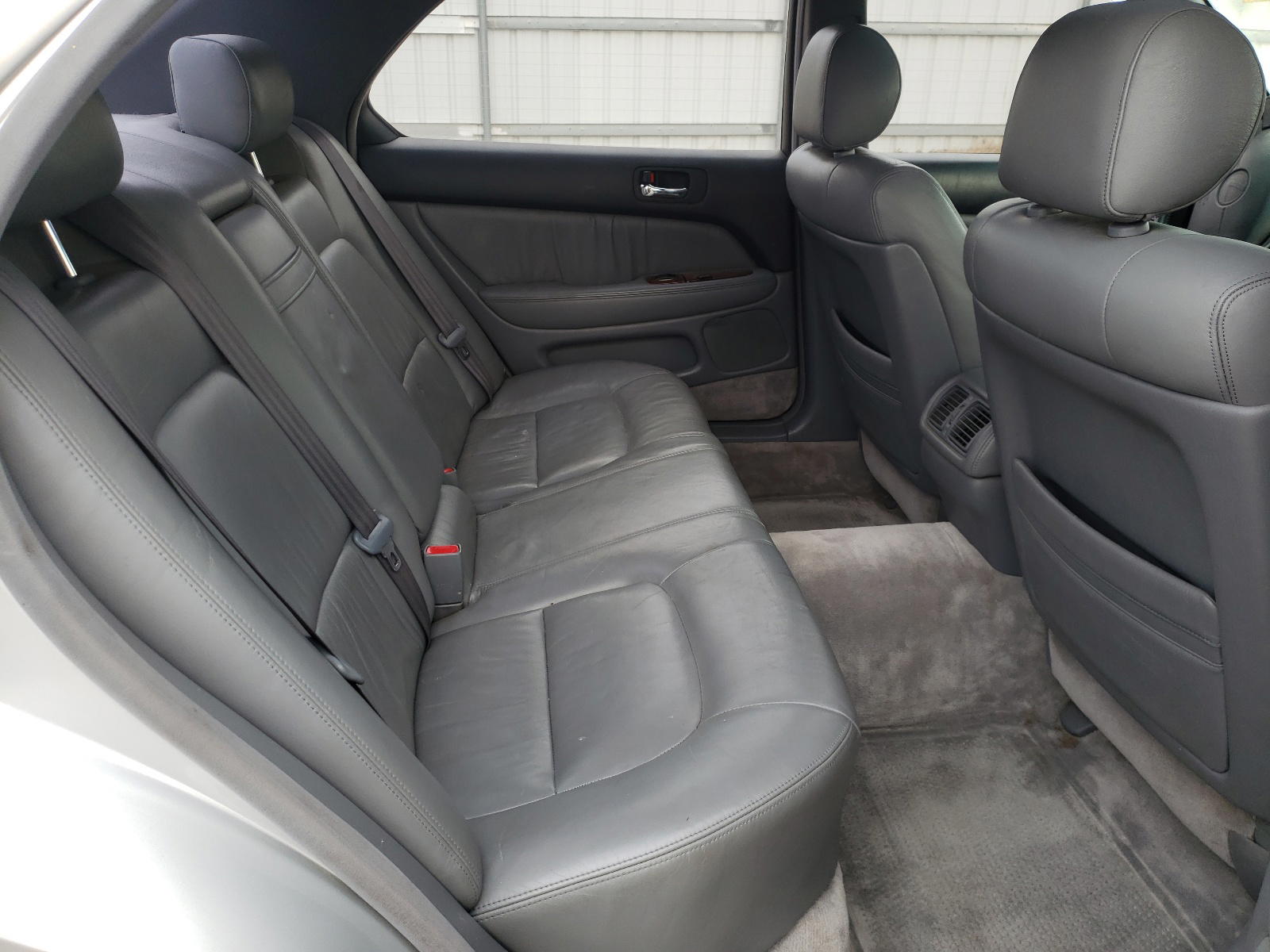 Photo 6 from auction – 1997 LEXUS LS 400 with VIN JT8BH28FXV0072741