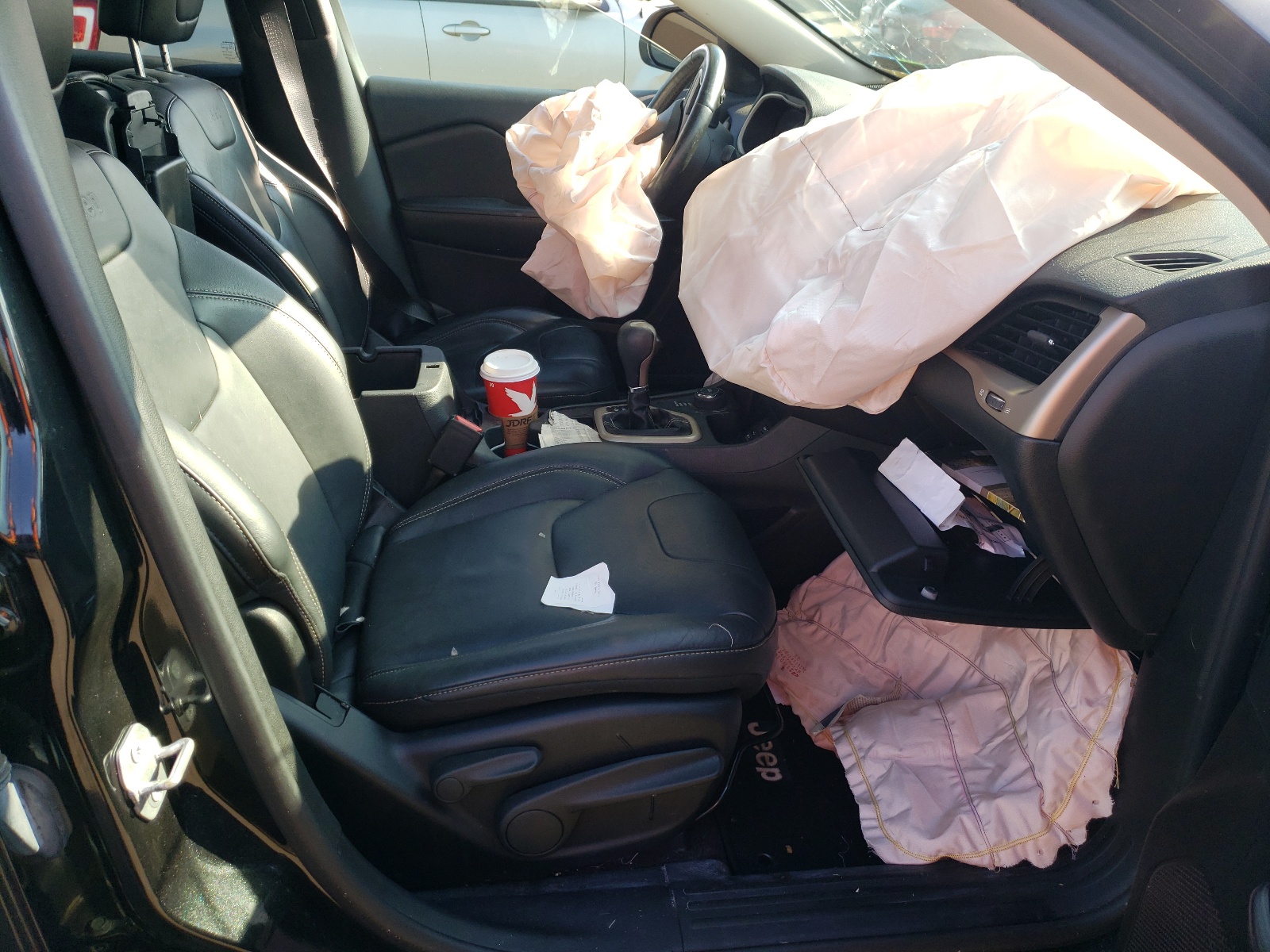 Photo 5 from auction – 2015 JEEP CHEROKEE L with VIN 1C4PJMDS6FW647877