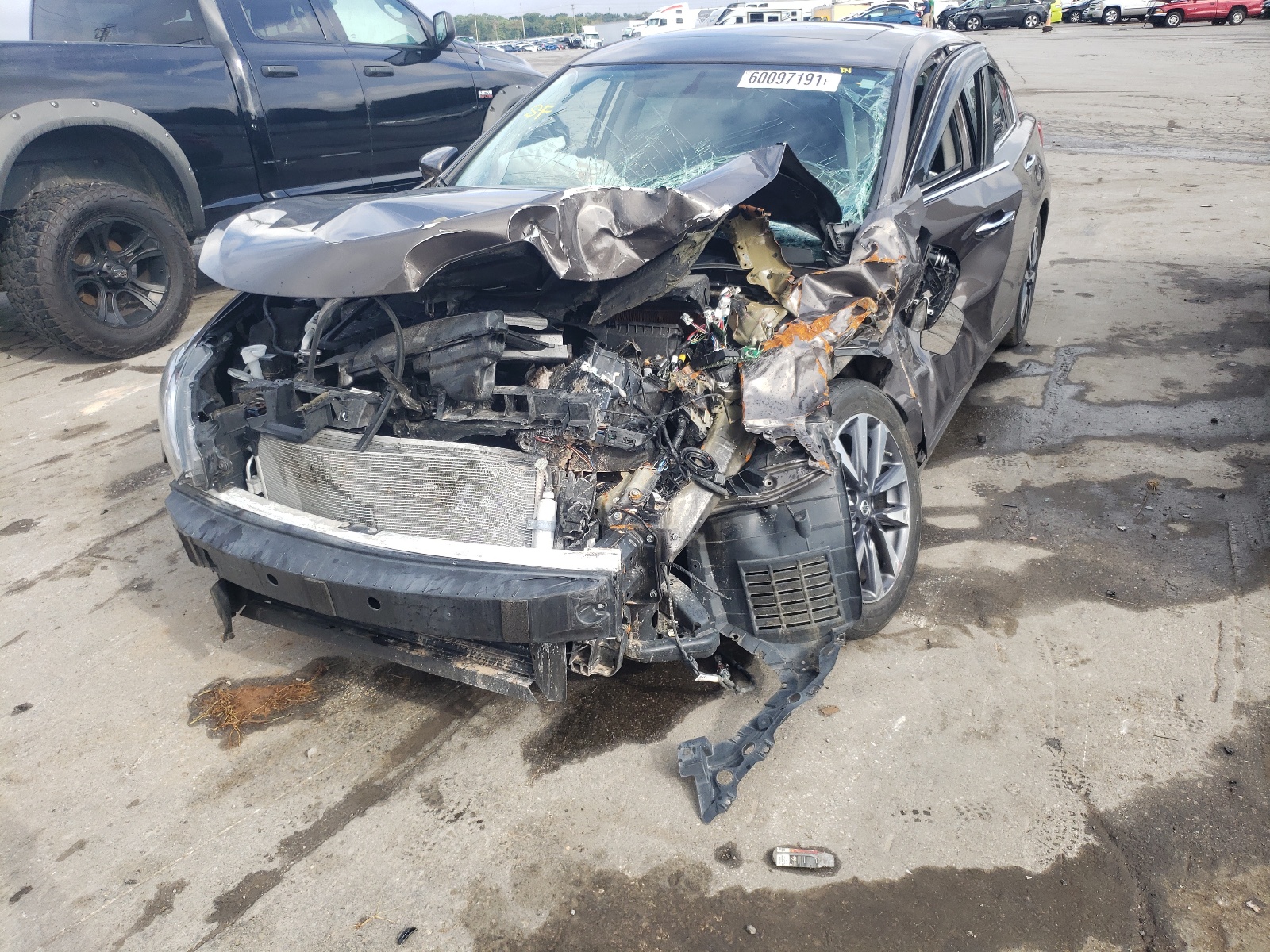 Photo 2 from auction – 2017 NISSAN ALTIMA 2.5 with VIN 1N4AL3AP5HC172260