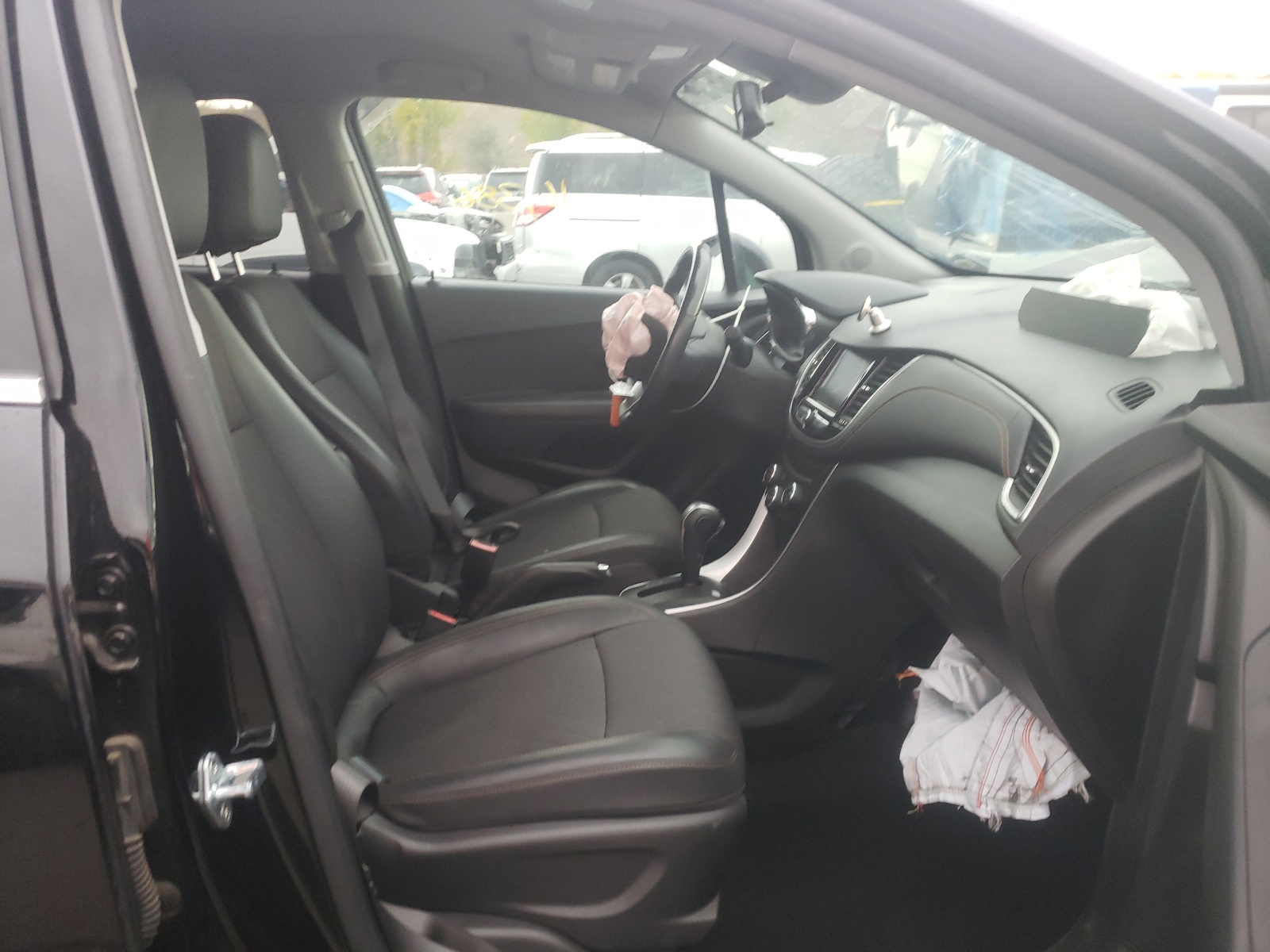 Photo 5 from auction – 2020 CHEVROLET TRAX 1LT with VIN KL7CJLSB7LB017927