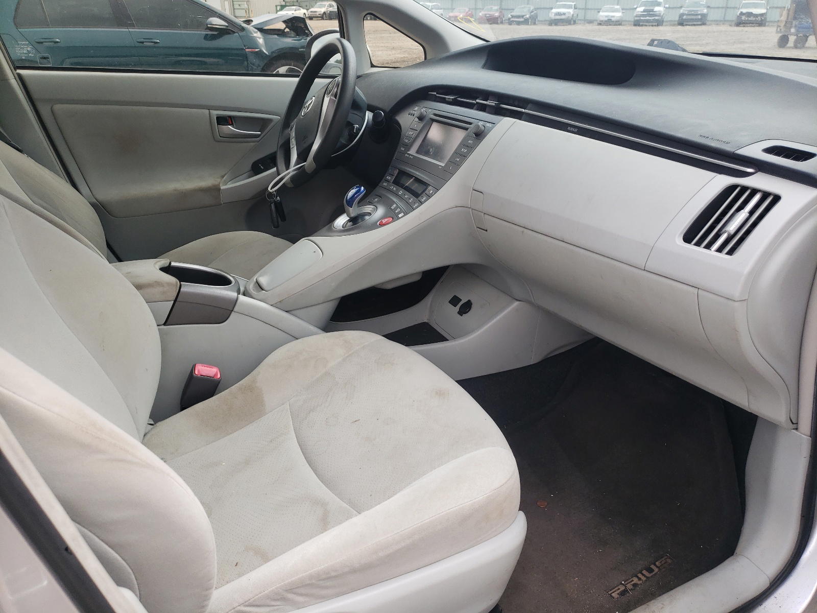 Photo 5 from auction – 2012 TOYOTA PRIUS with VIN JTDKN3DU0C1594418