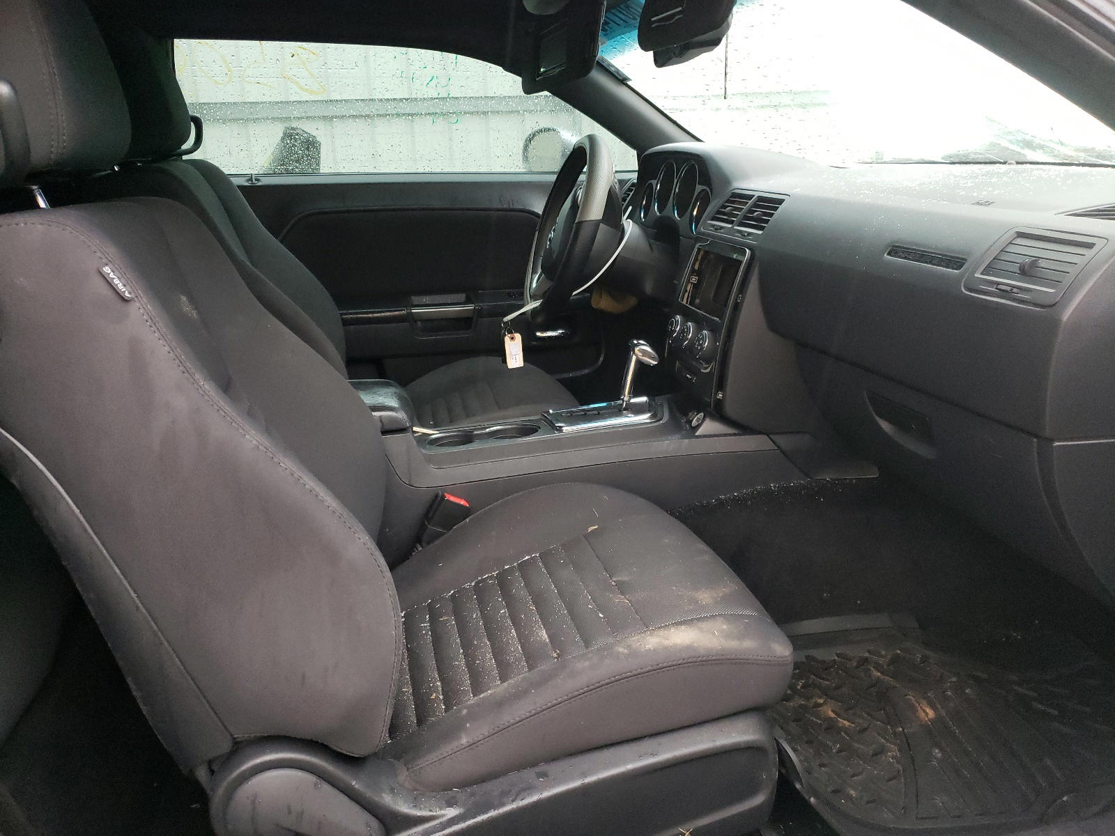 Photo 5 from auction – 2013 DODGE CHALLENGER with VIN 2C3CDYAG1DH680766