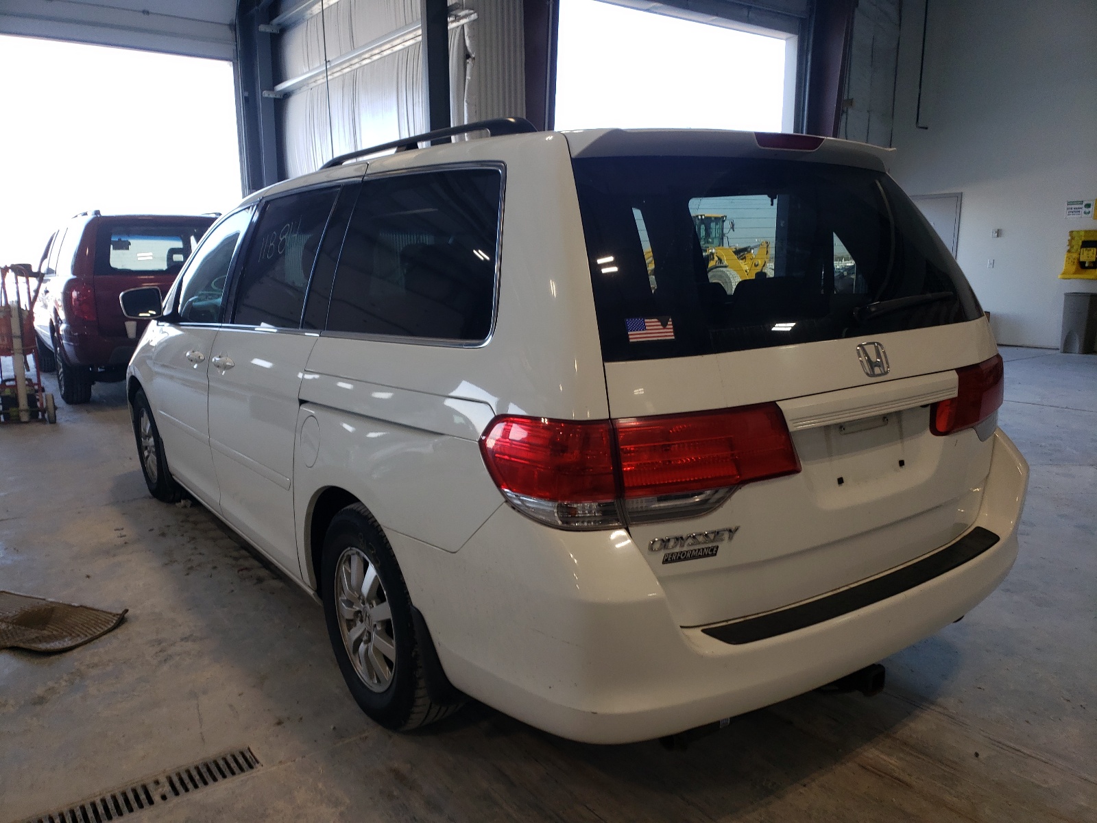Photo 3 from auction – 2010 HONDA ODYSSEY with VIN 5FNRL3H67AB084359