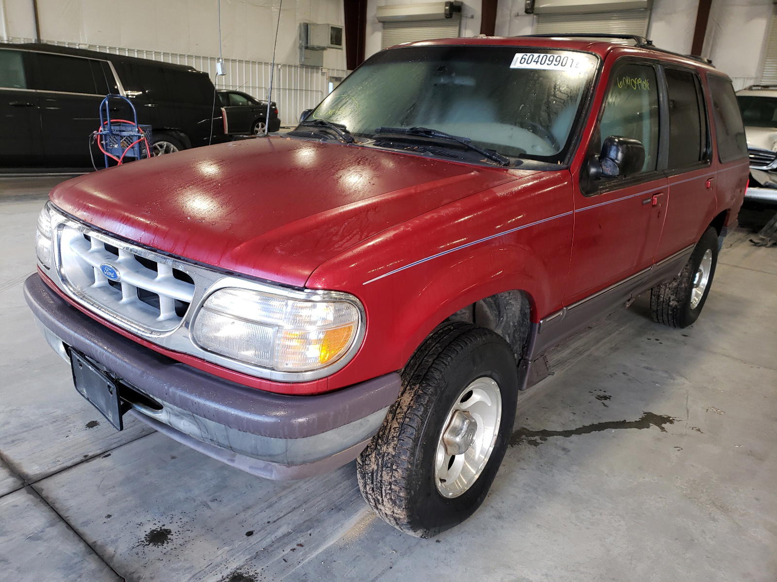 Photo 2 from auction – 1998 FORD EXPLORER with VIN 1FMDU34E1VUC86420
