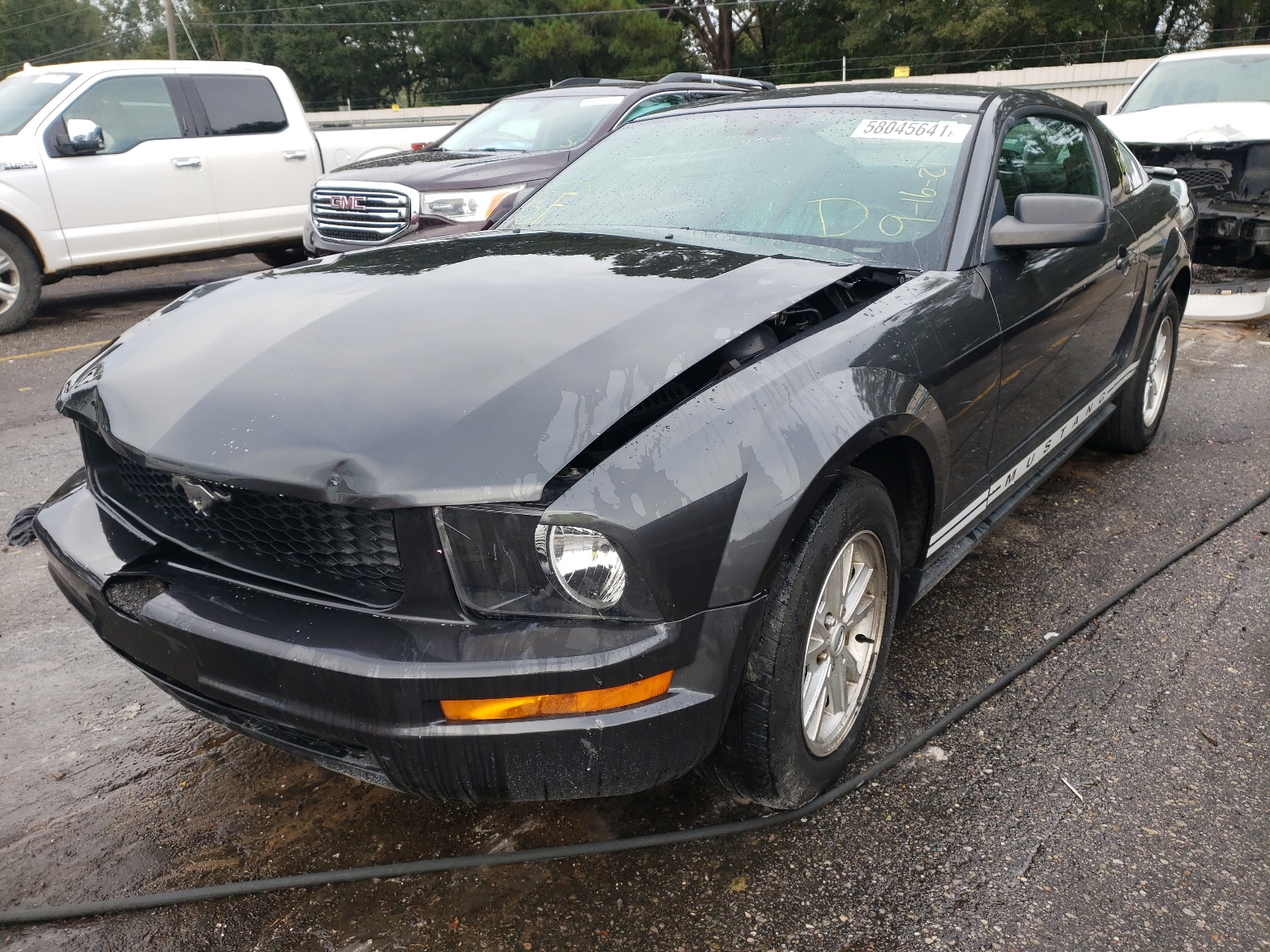 Photo 2 from auction – 2007 FORD MUSTANG with VIN 1ZVFT80N575266393