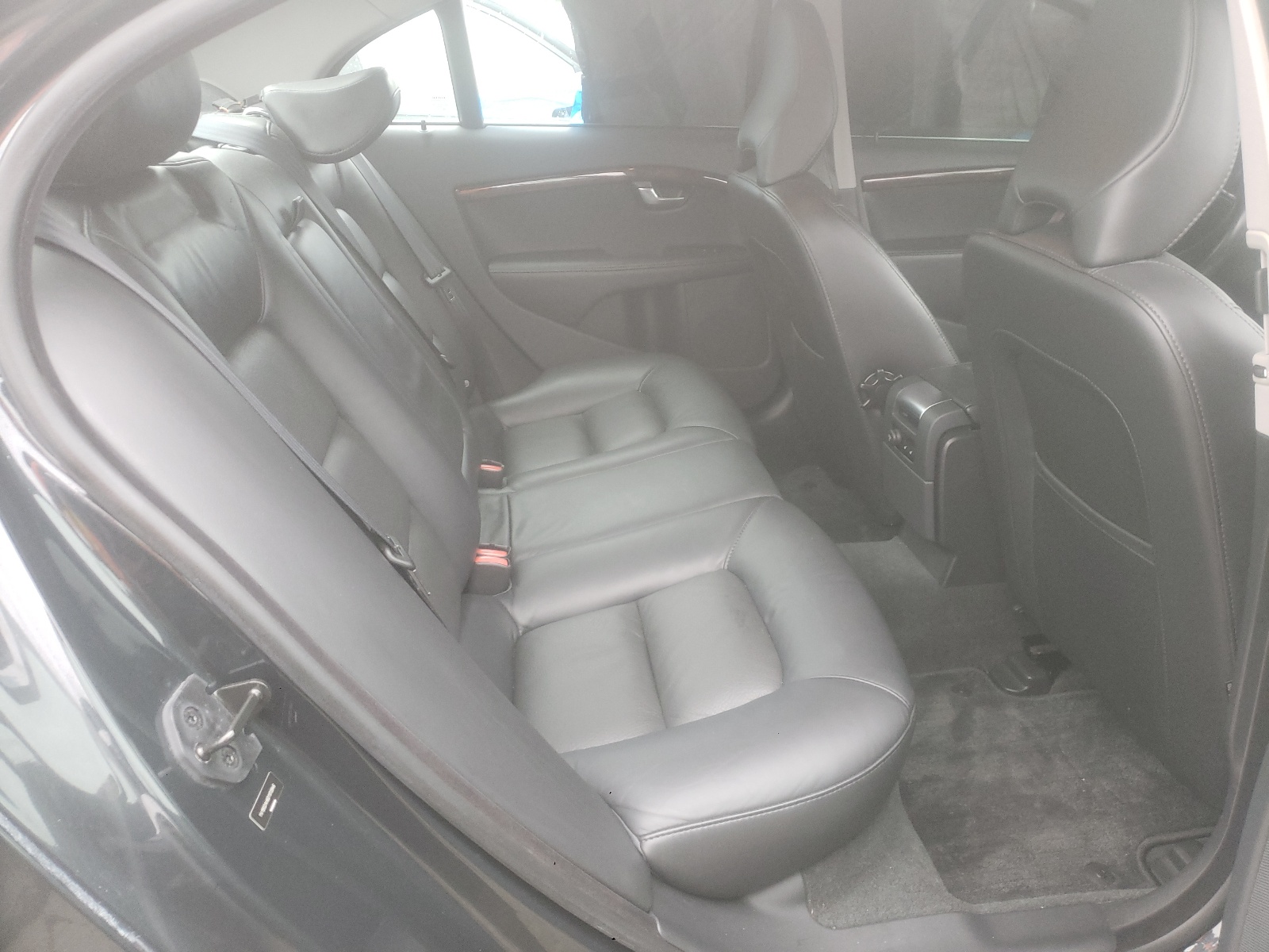 Photo 6 from auction – 2013 VOLVO S80 T6 with VIN YV1902AH6D1170946