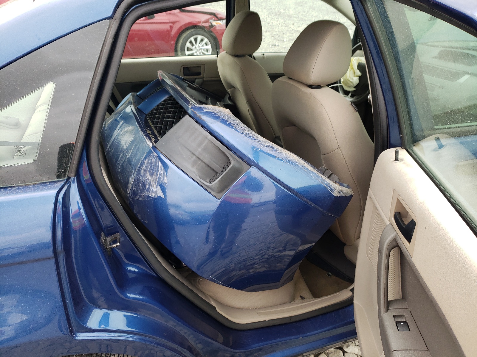 Photo 6 from auction – 2008 FORD FOCUS SE with VIN 1FAHP35N88W276350