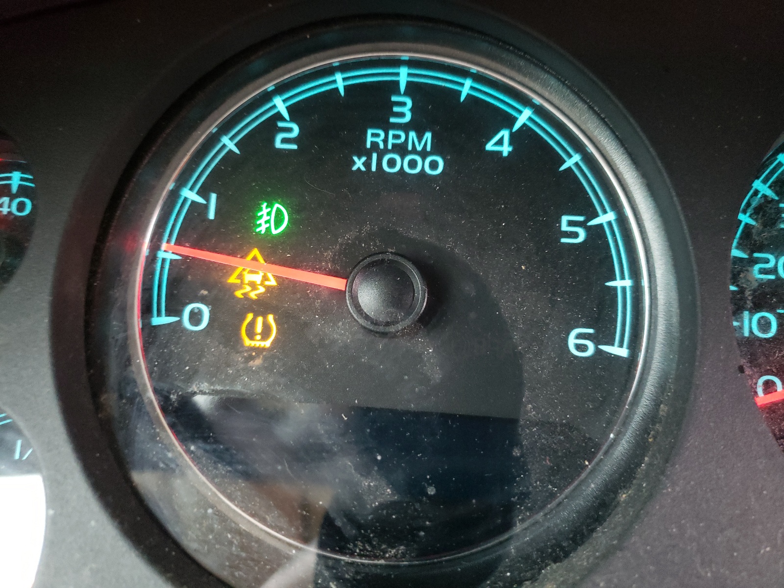 Photo 8 from auction – 2007 GMC YUKON with VIN 1GKFC13027R226747