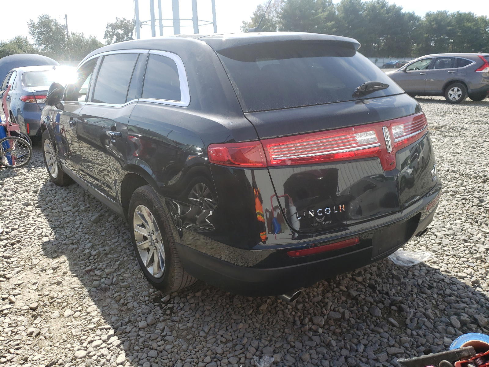 Photo 3 from auction – 2019 LINCOLN MKT with VIN 2LMHJ5NK3KBL03475