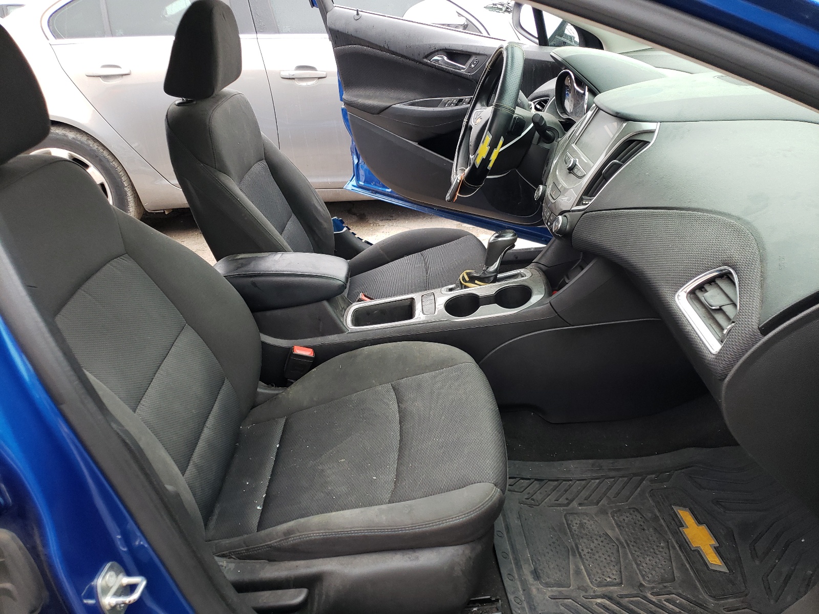 Photo 5 from auction – 2016 CHEVROLET CRUZE LT with VIN 1G1BE5SM9G7239693