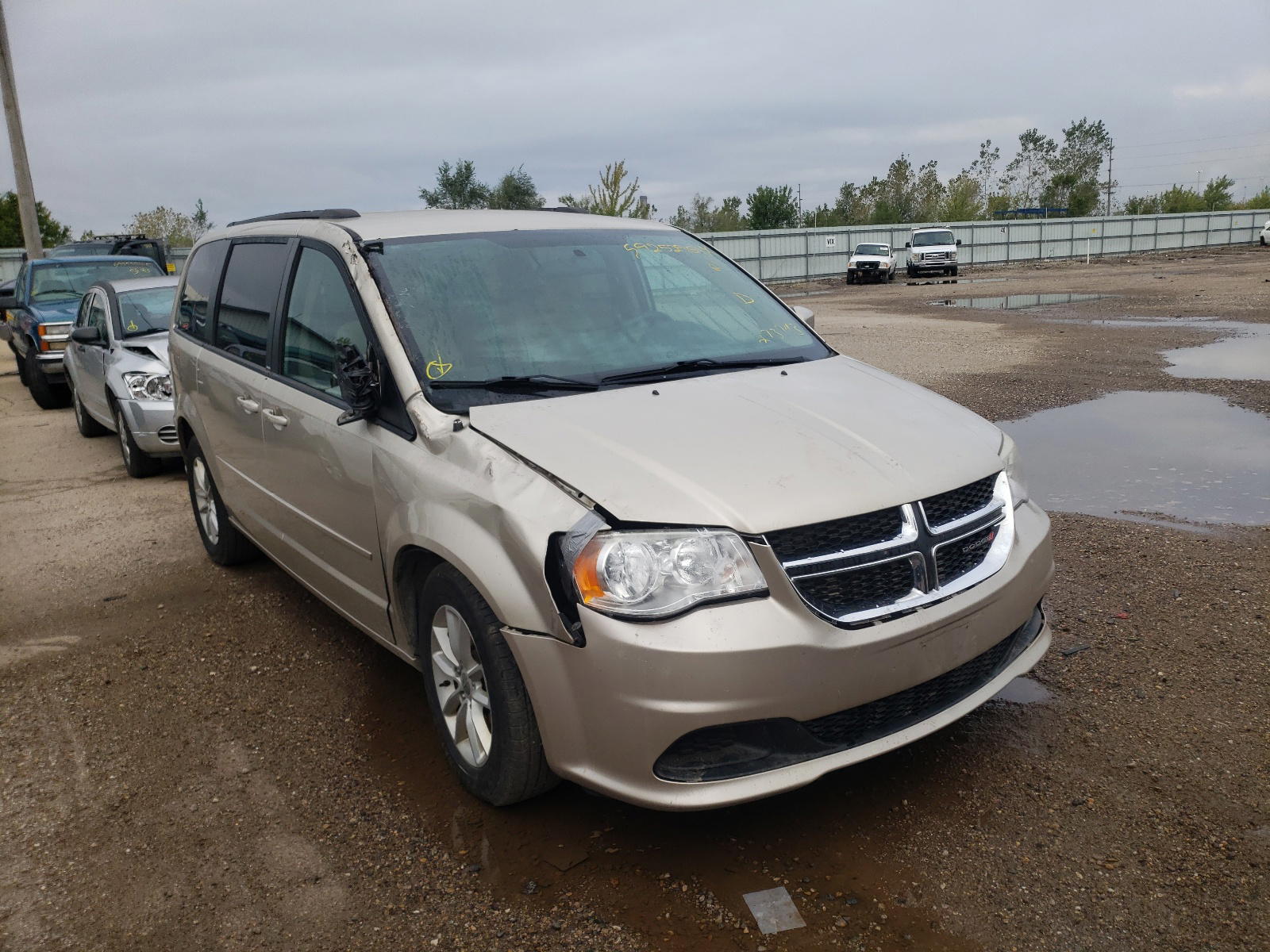 DODGE GRAND CARA 2014 with VIN 2C4RDGCG2ER273743 - Photo from auction