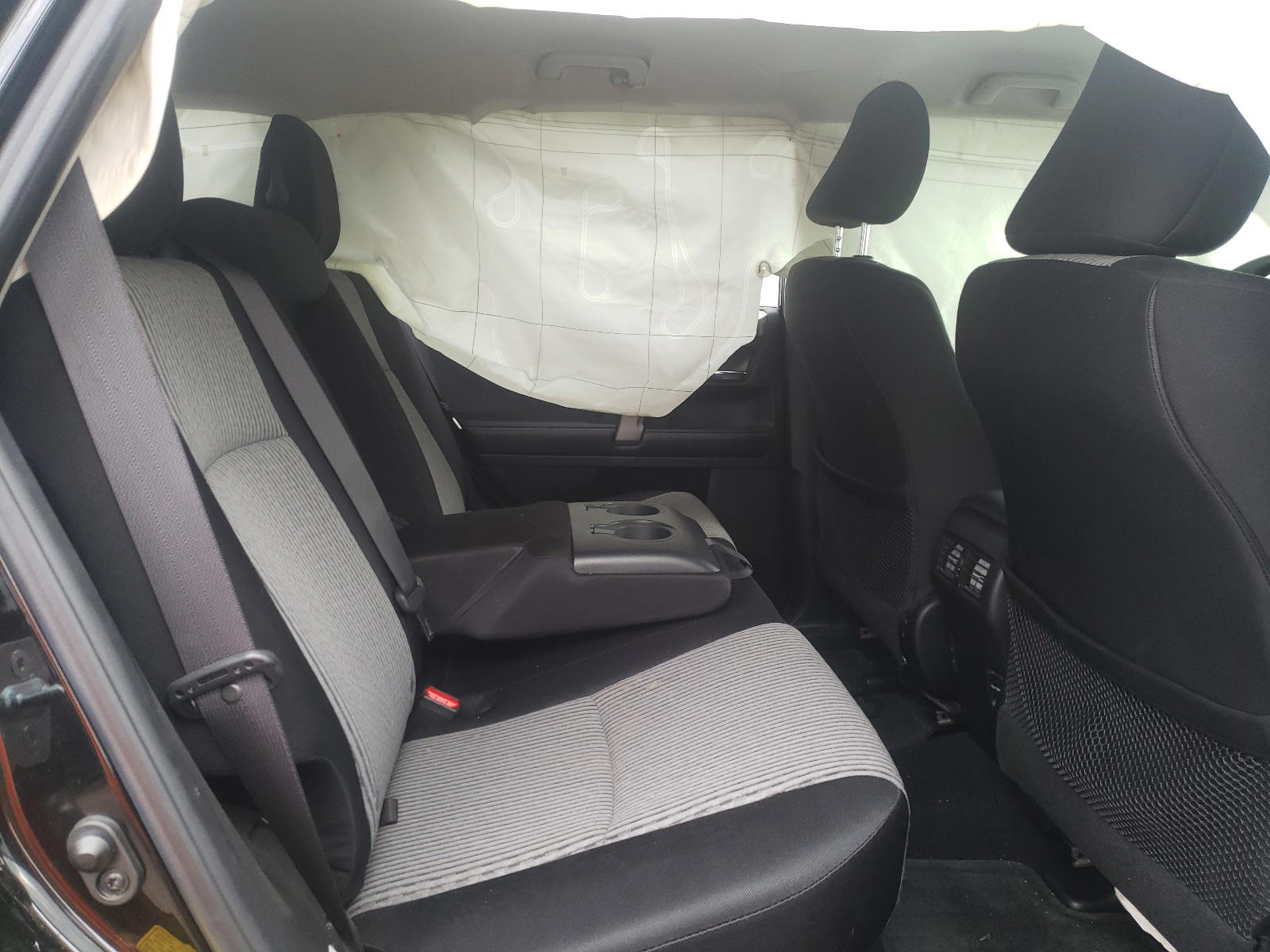 Photo 6 from auction – 2014 TOYOTA 4RUNNER SR with VIN JTEBU5JR1E5201600