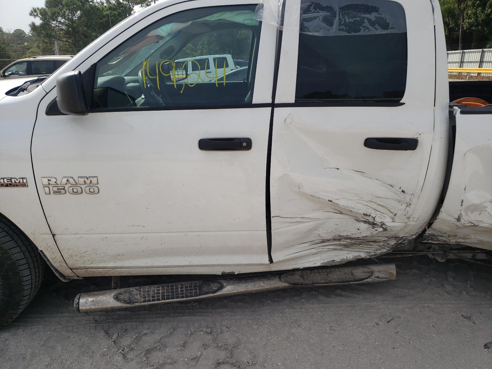Photo 10 from auction – 2013 RAM 1500 ST with VIN 1C6RR6FT0DS617580