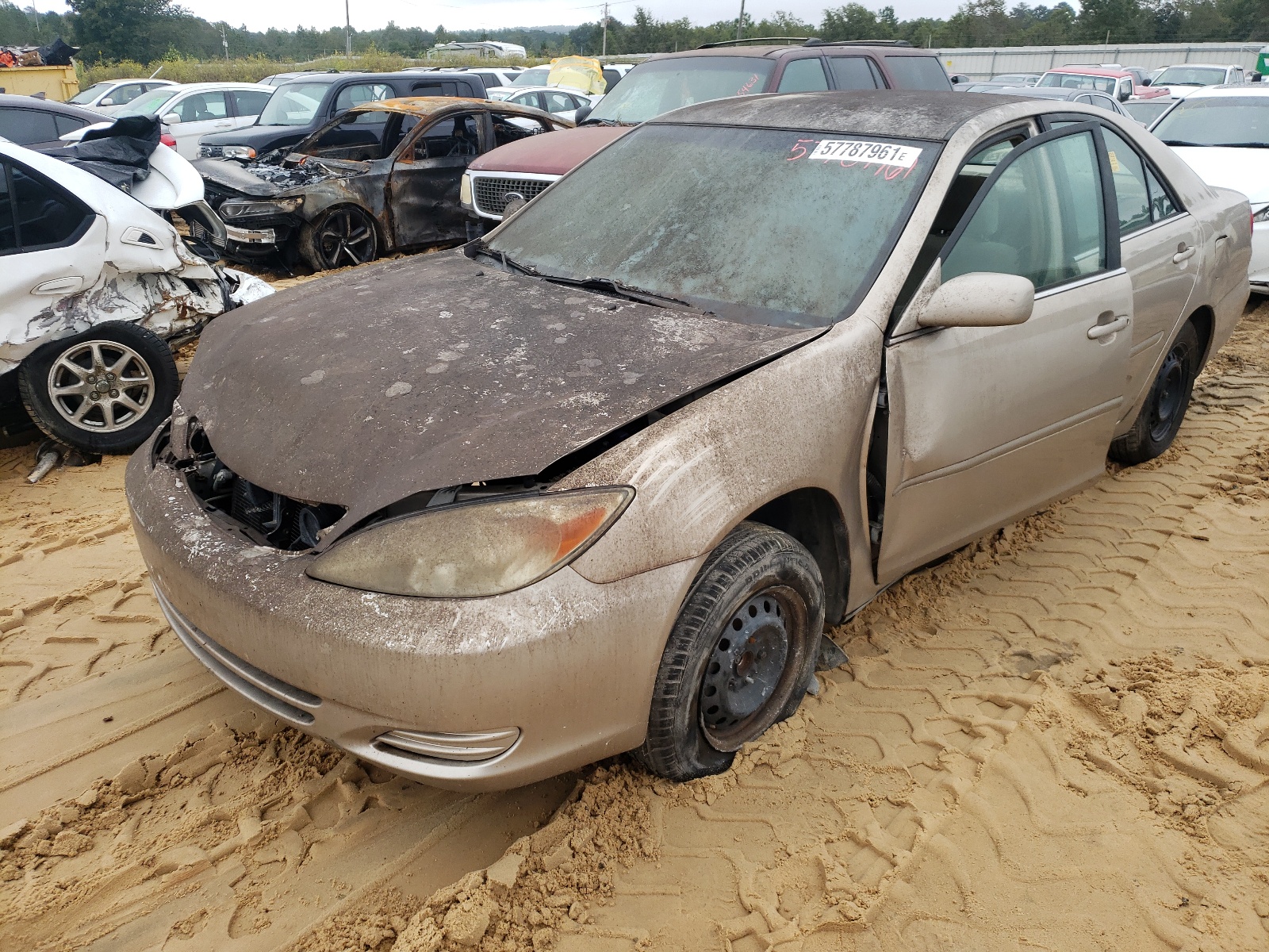 Photo 2 from auction – 2003 TOYOTA CAMRY LE with VIN 4T1BE32K03U144909