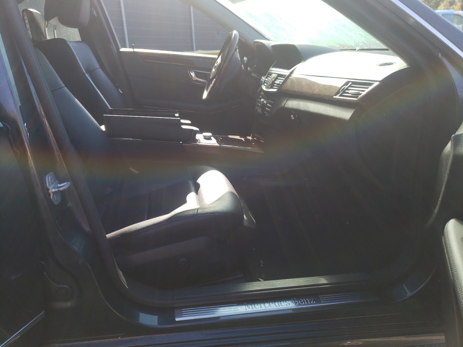 Photo 5 from auction – 2011 MERCEDES-BENZ E 350 4MAT with VIN WDDHF8HBXBA445127