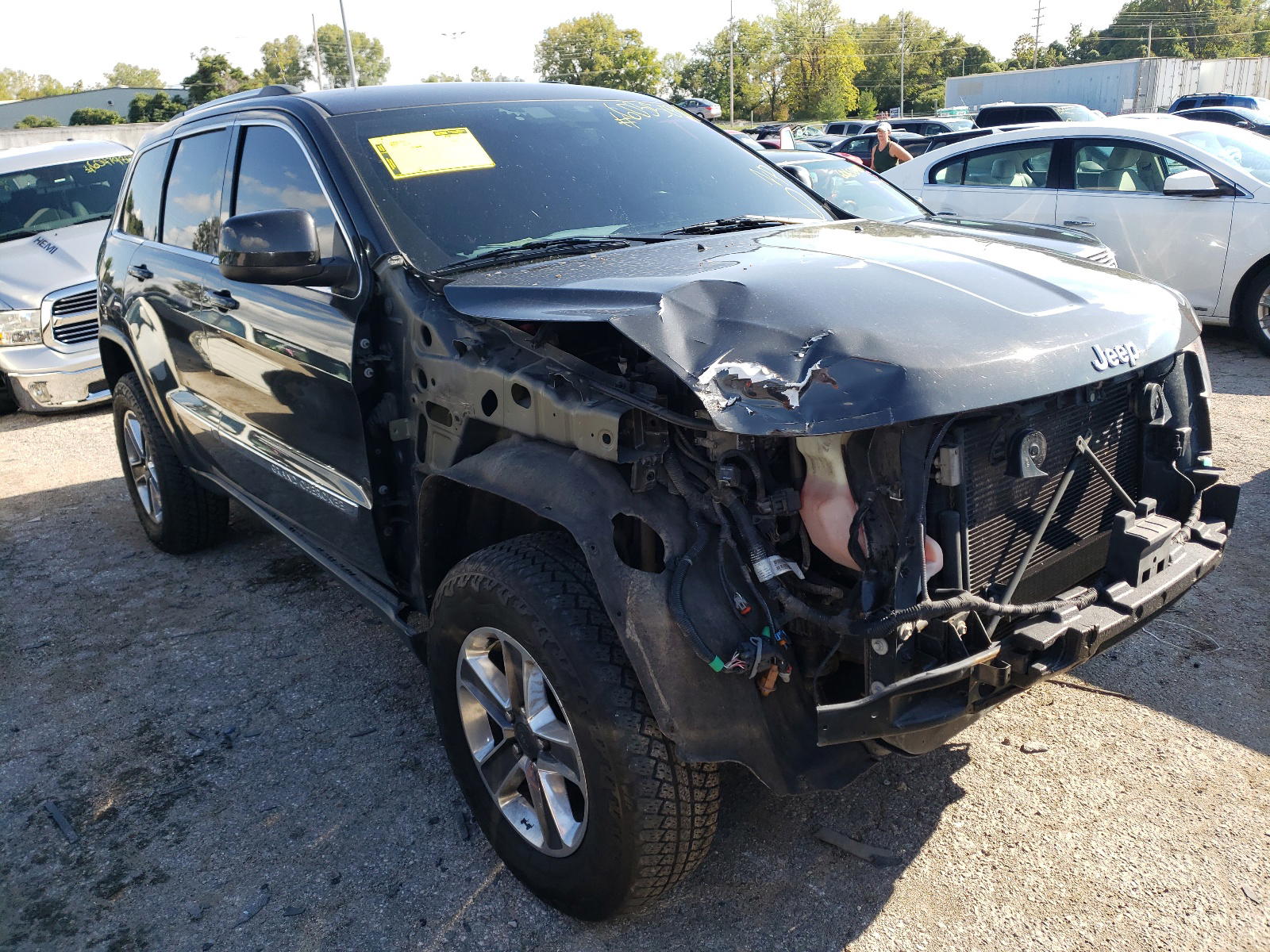 JEEP GRAND CHER 2011 with VIN 1J4RR4GG3BC520289 - Photo from auction