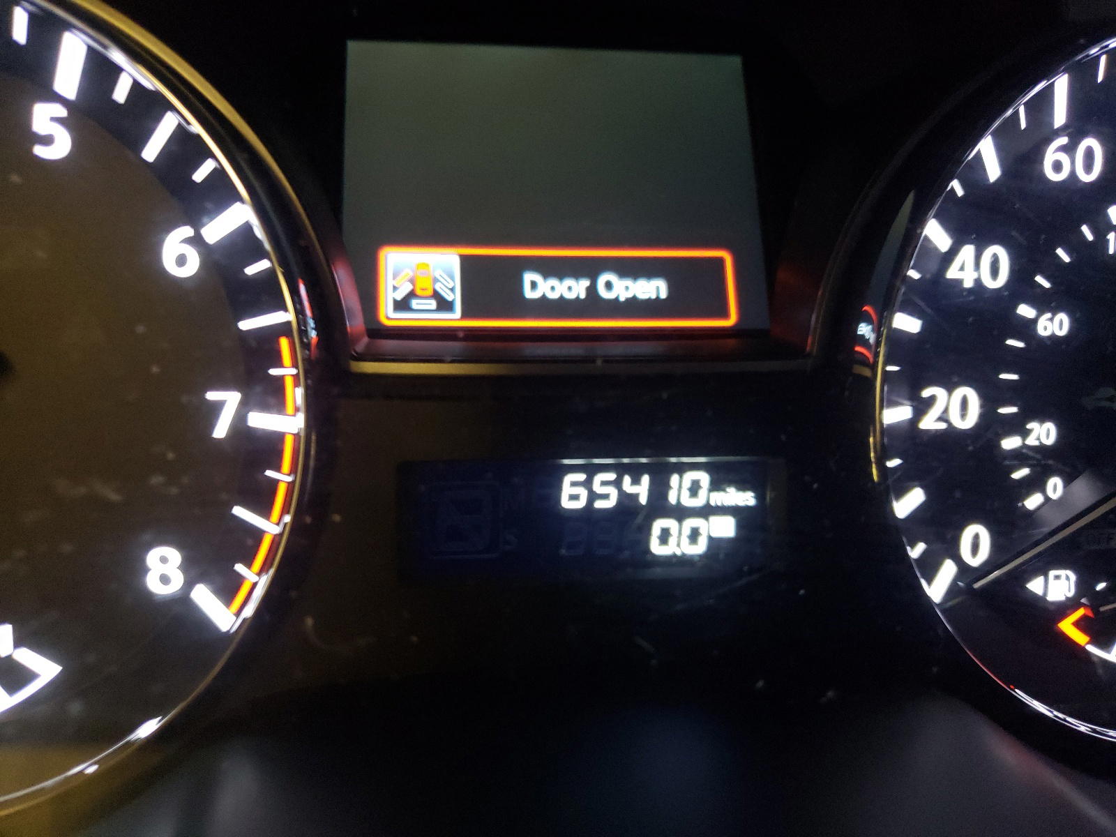 Photo 8 from auction – 2014 NISSAN PATHFINDER with VIN 5N1AR2MM1EC650122