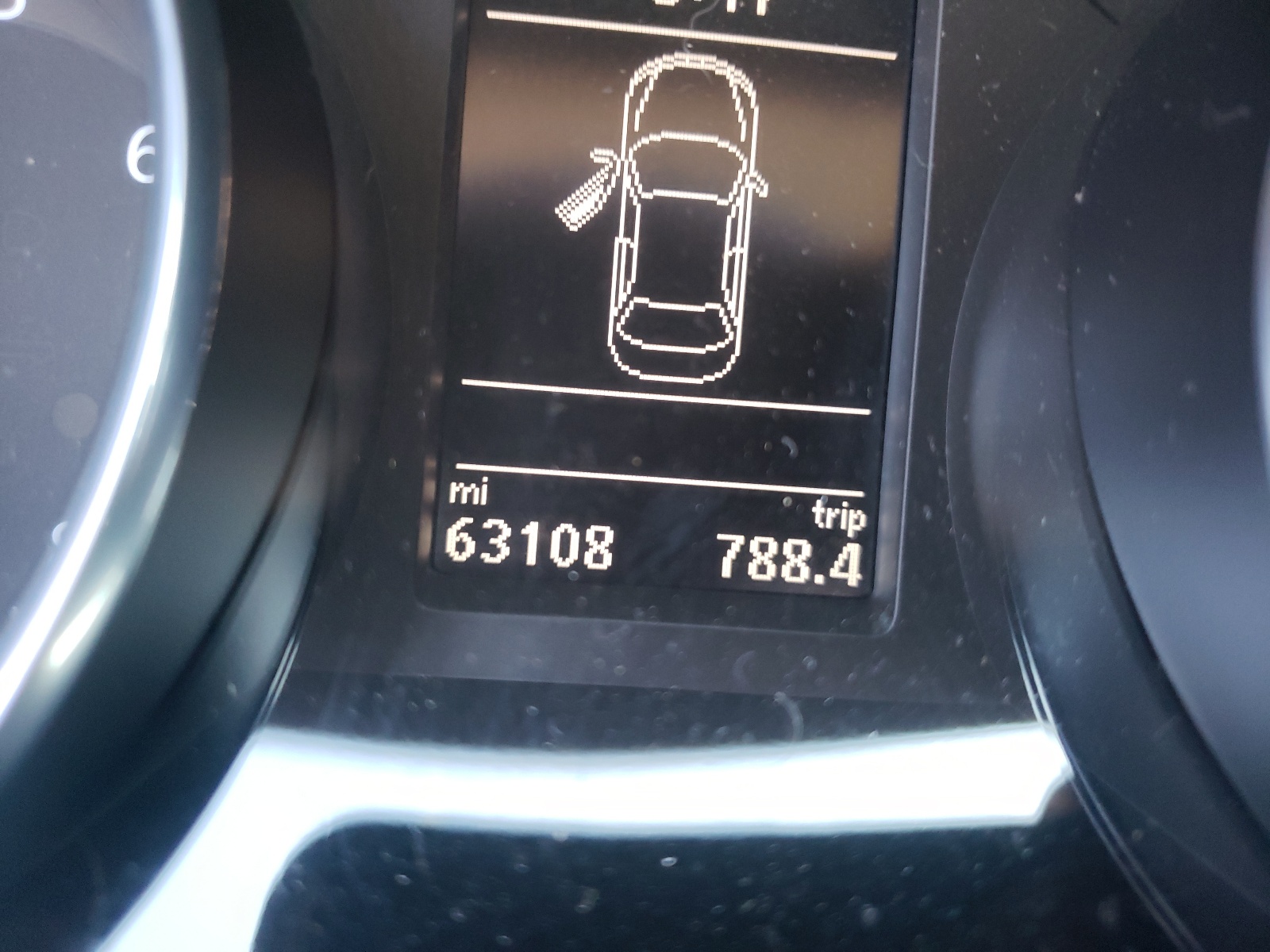Photo 8 from auction – 2018 VOLKSWAGEN PASSAT S with VIN 1VWAA7A32JC017737