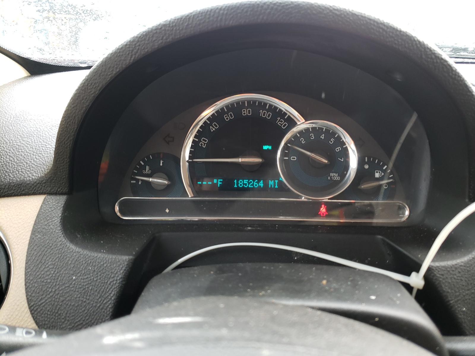 Photo 8 from auction – 2010 CHEVROLET HHR LT with VIN 3GNBACDV1AS643990