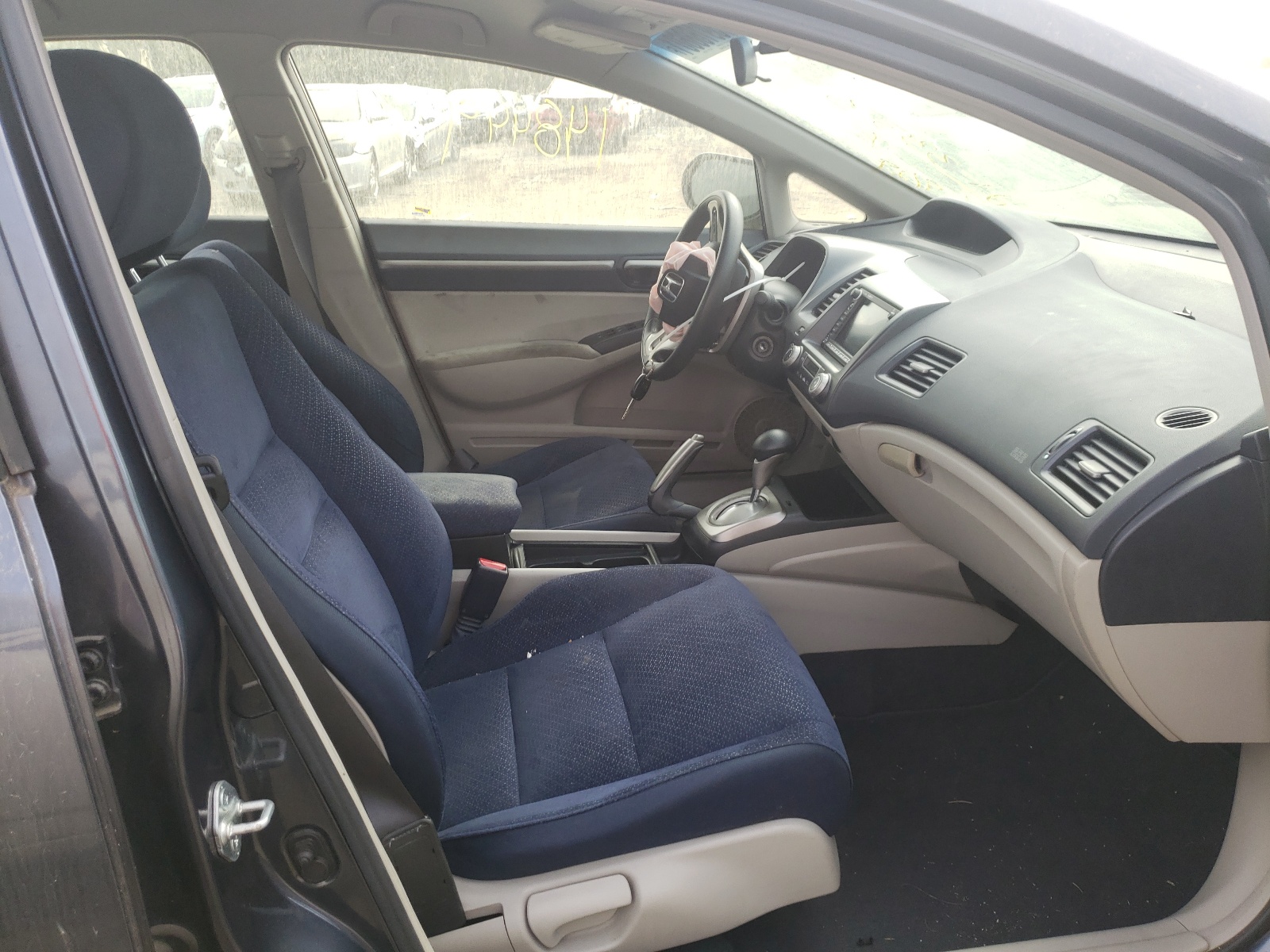 Photo 5 from auction – 2006 HONDA CIVIC HYBR with VIN JHMFA36286S020686