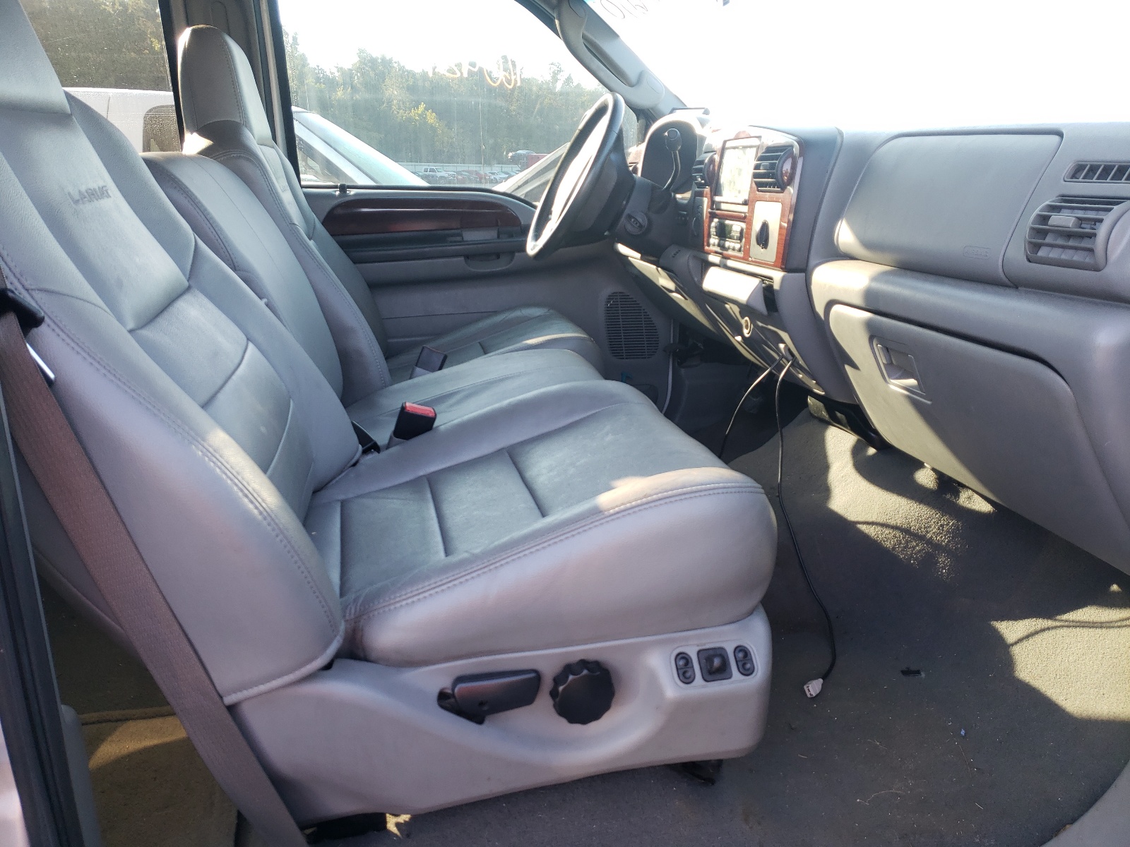 Photo 5 from auction – 2007 FORD F250 SUPER with VIN 1FTSW21P67EA32608