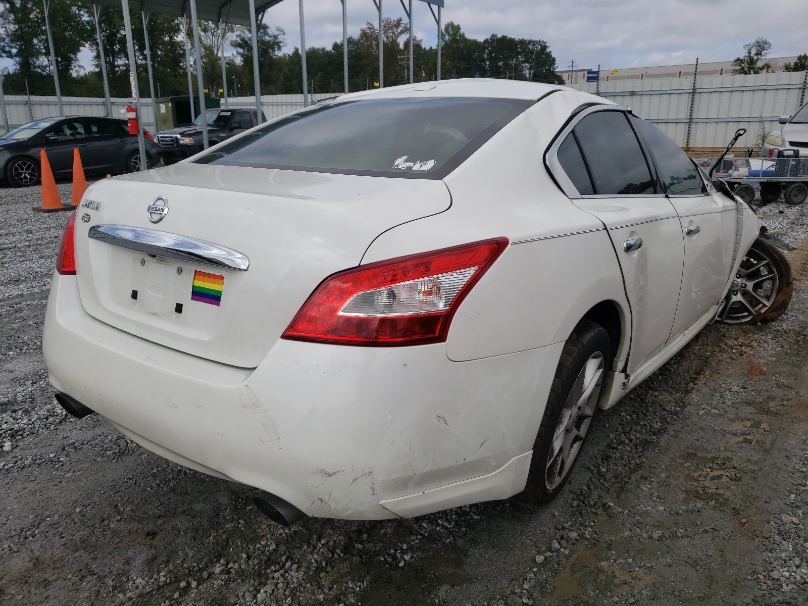 Photo 4 from auction – 2009 NISSAN MAXIMA S with VIN 1N4AA51E39C802889
