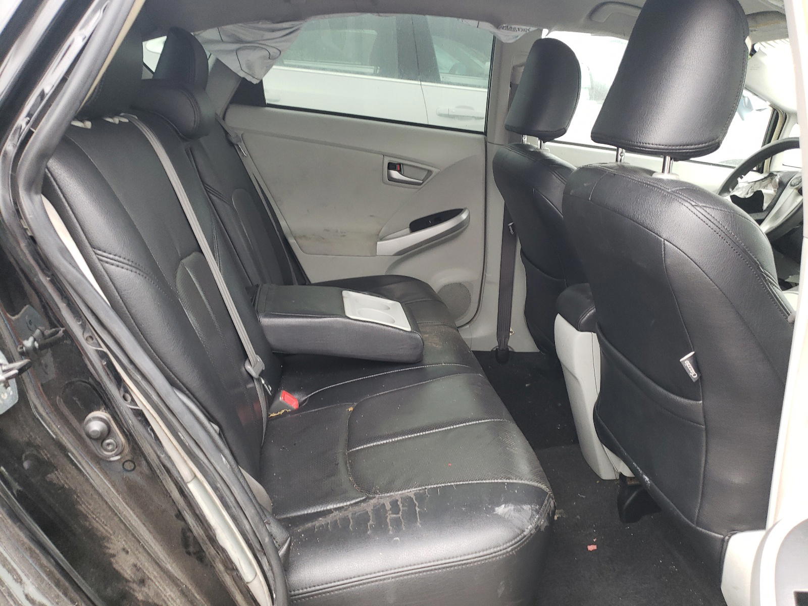 Photo 6 from auction – 2014 TOYOTA PRIUS with VIN JTDKN3DU4E1781907