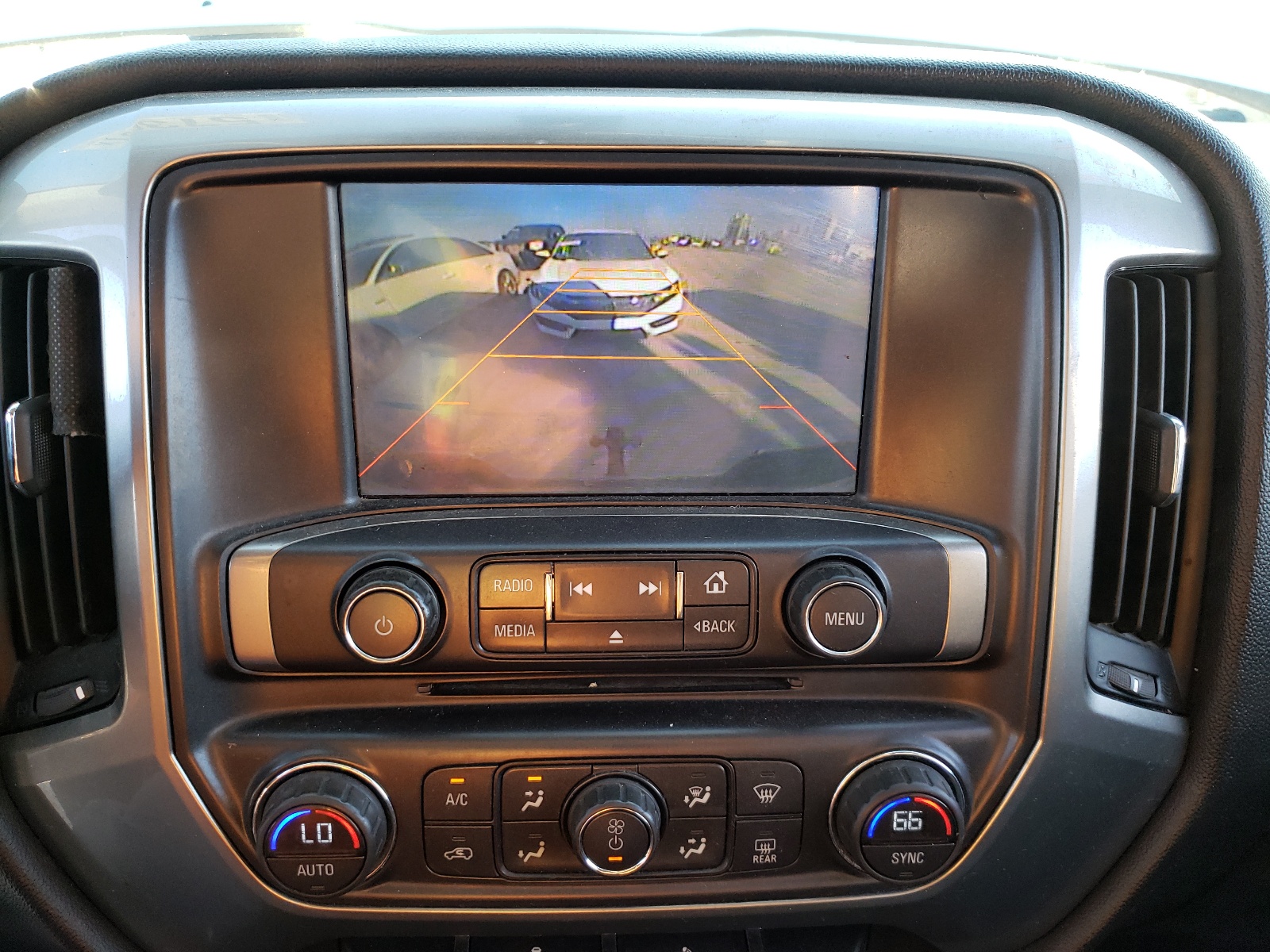 Photo 9 from auction – 2014 CHEVROLET SILVERADO with VIN 1GCRCREC2EZ406998