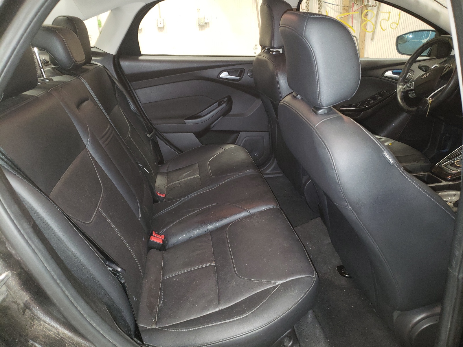 Photo 6 from auction – 2015 FORD FOCUS TITA with VIN 1FADP3J28FL375341