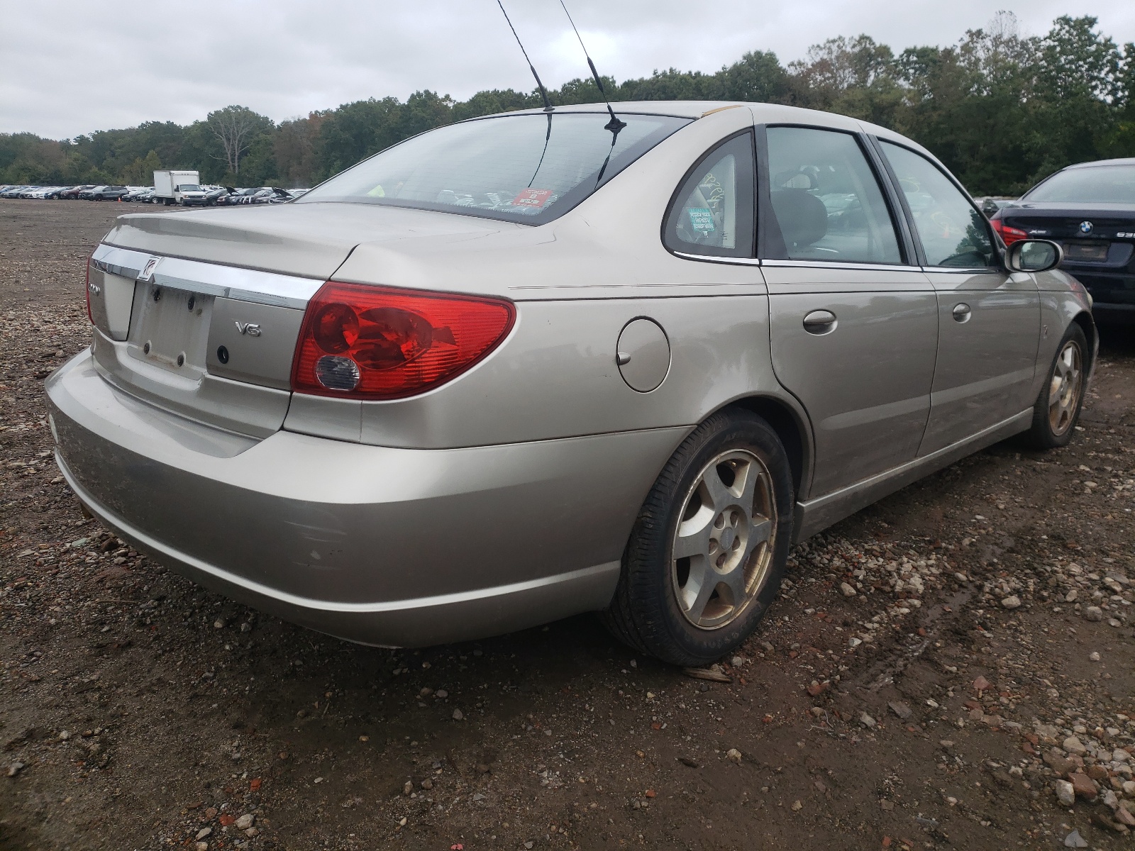 Photo 4 from auction – 2003 SATURN L300 with VIN 1G8JW54R33Y552505