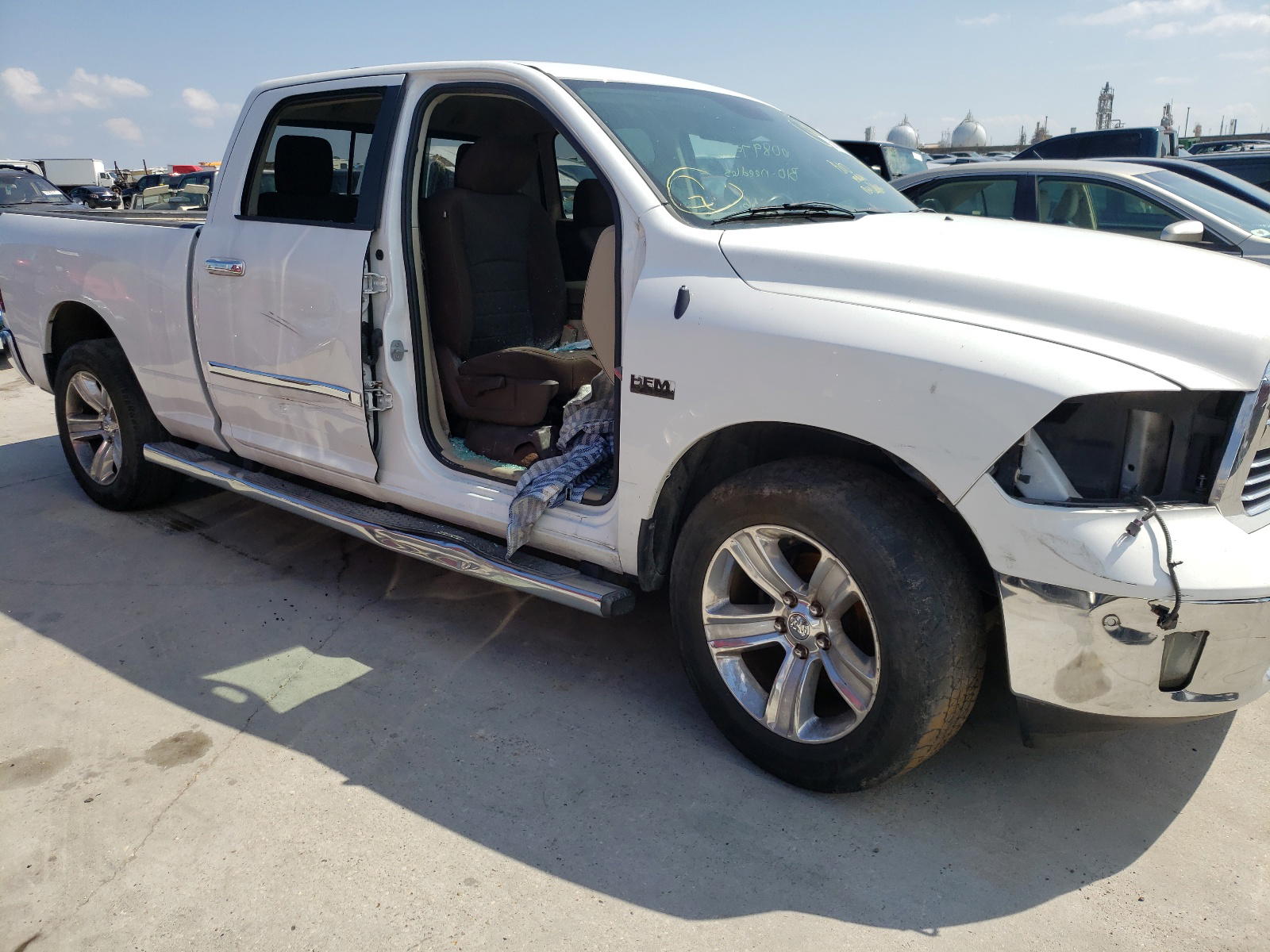 Photo 9 from auction – 2014 RAM 1500 SLT with VIN 1C6RR6TT7ES414840