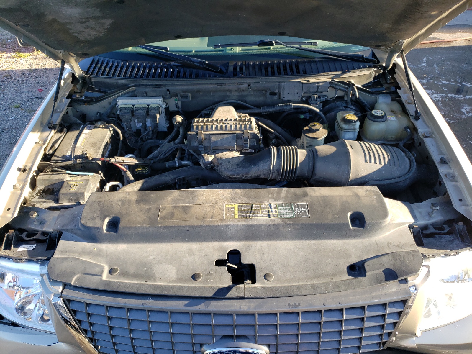 صورة رقم 7 من المزاد - 2005 FORD EXPEDITION مع VIN 1FMPU15595LA05714