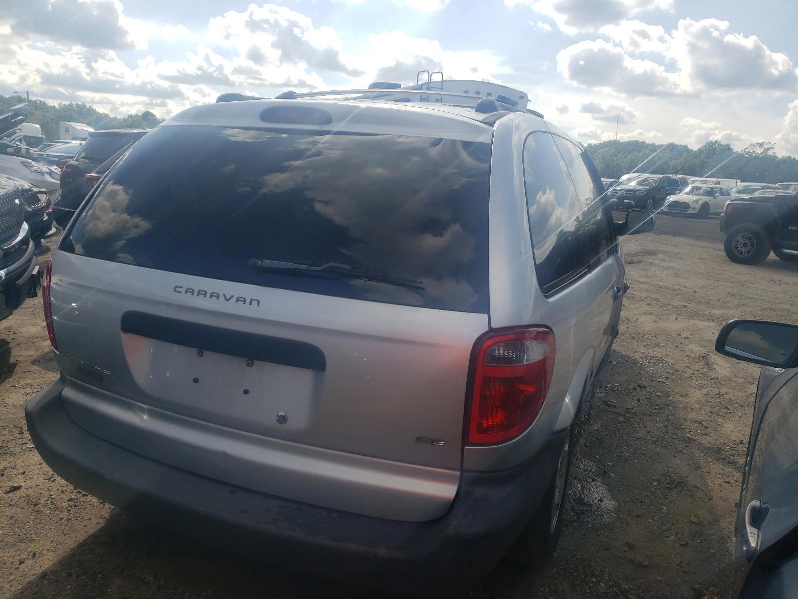 Photo 4 from auction – 2003 DODGE CARAVAN SE with VIN 1D4GP25383B157490